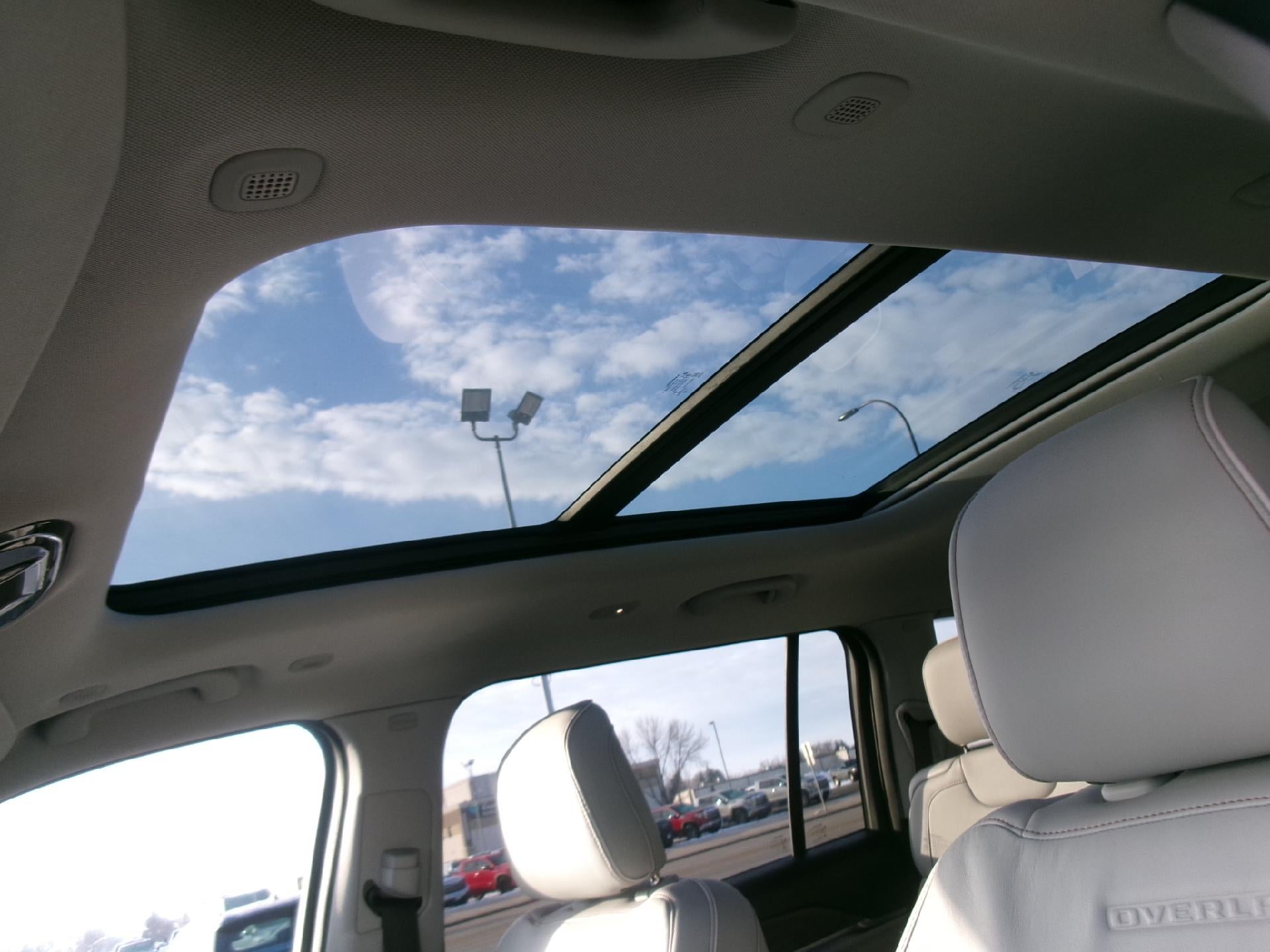 2023 Jeep Grand Cherokee L Overland 4x4