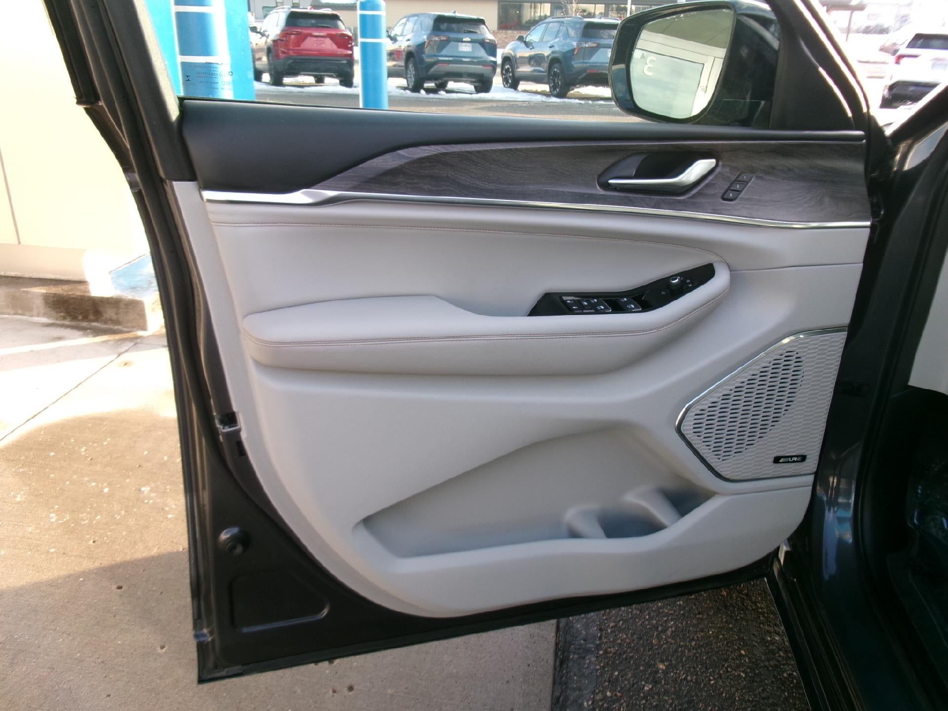 2023 Jeep Grand Cherokee L Overland 4x4