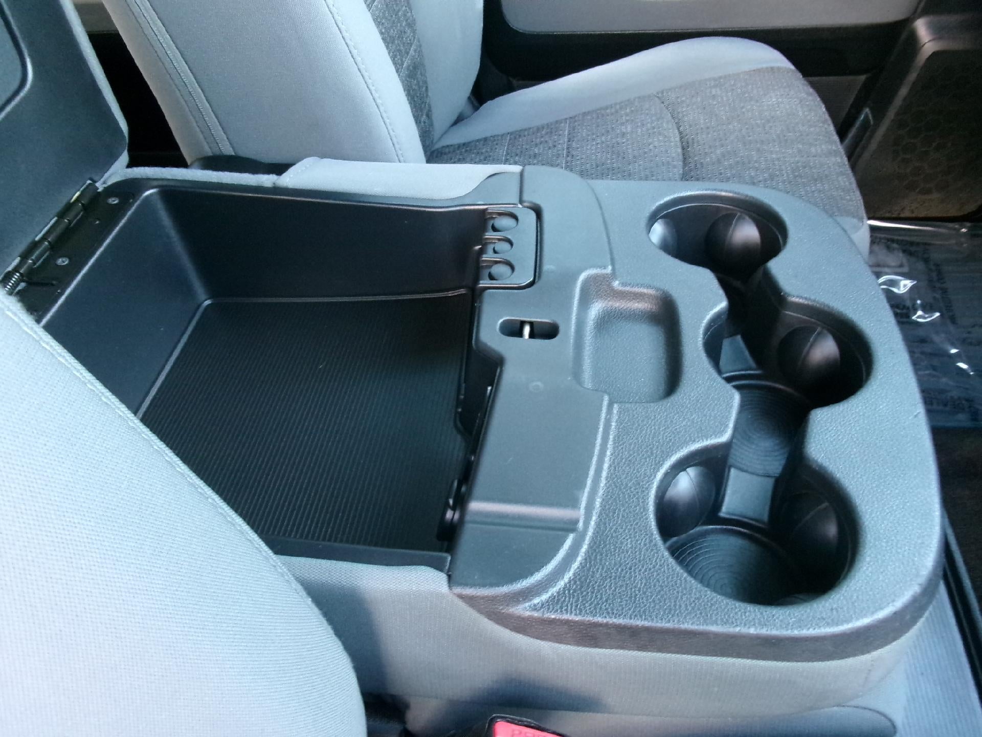 2015 RAM 1500 4WD Crew Cab 5.7 Ft Box Big Horn