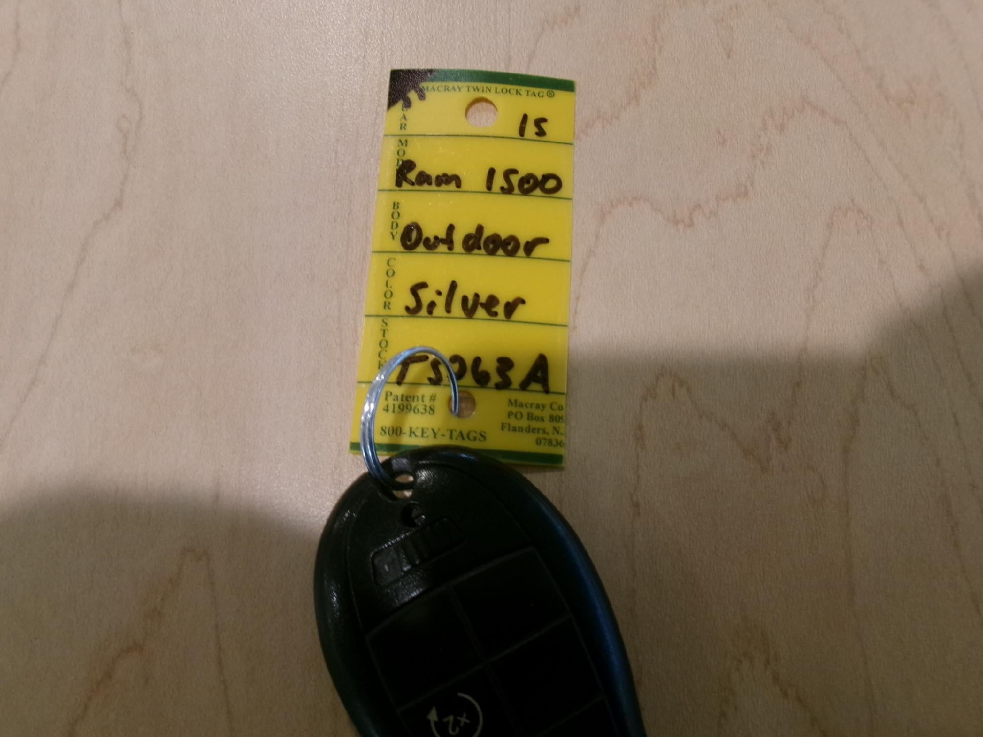 2015 RAM 1500 4WD Crew Cab 5.7 Ft Box Big Horn