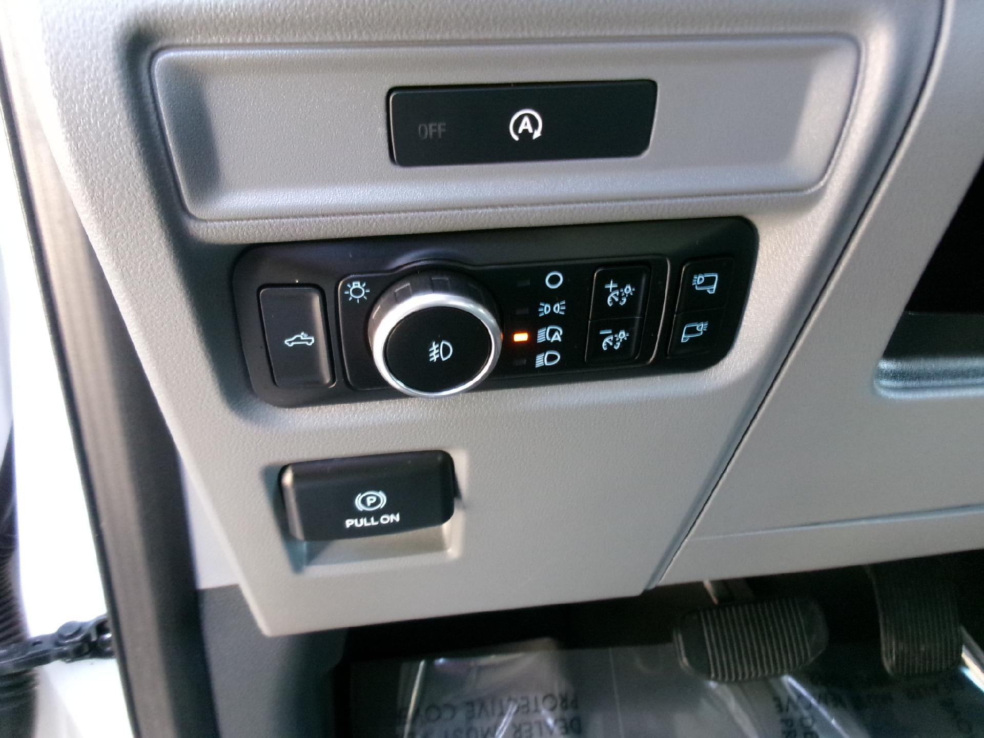 2025 Ford F-150 XLT 4WD SuperCrew 5.5' Box