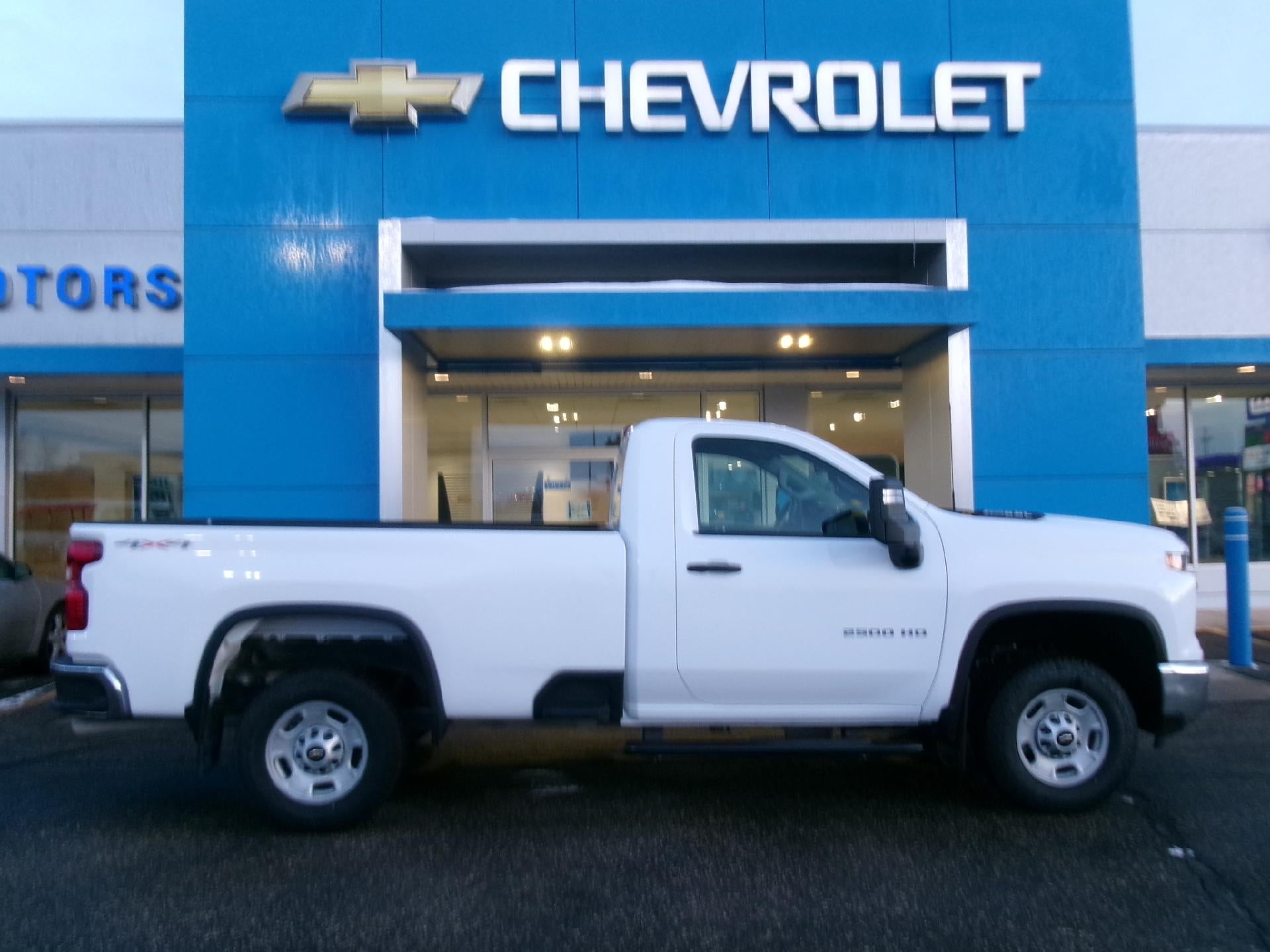 2025 Chevrolet Silverado 2500 HD Regular Cab Long Box 4-Wheel Drive Work Truck