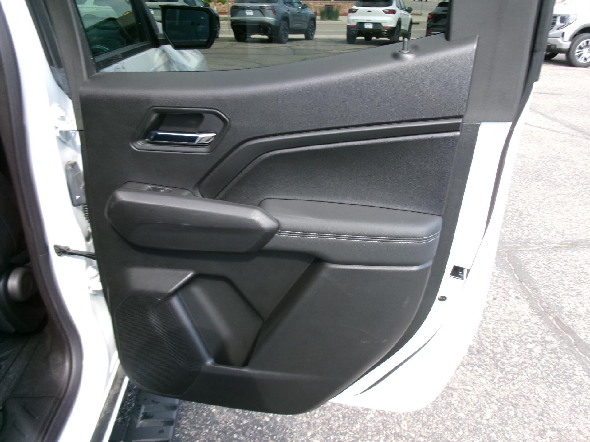 2023 Chevrolet Colorado Crew Cab Short Box 4-Wheel Drive LT