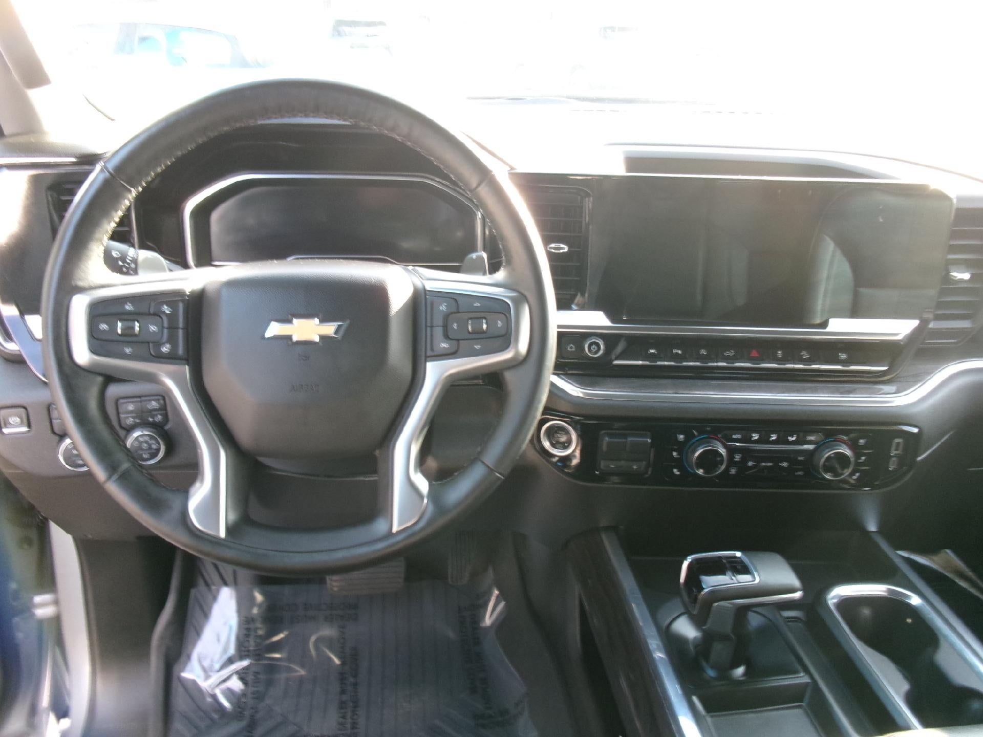 2025 Chevrolet Silverado 1500 Crew Cab Short Box 4-Wheel Drive LTZ