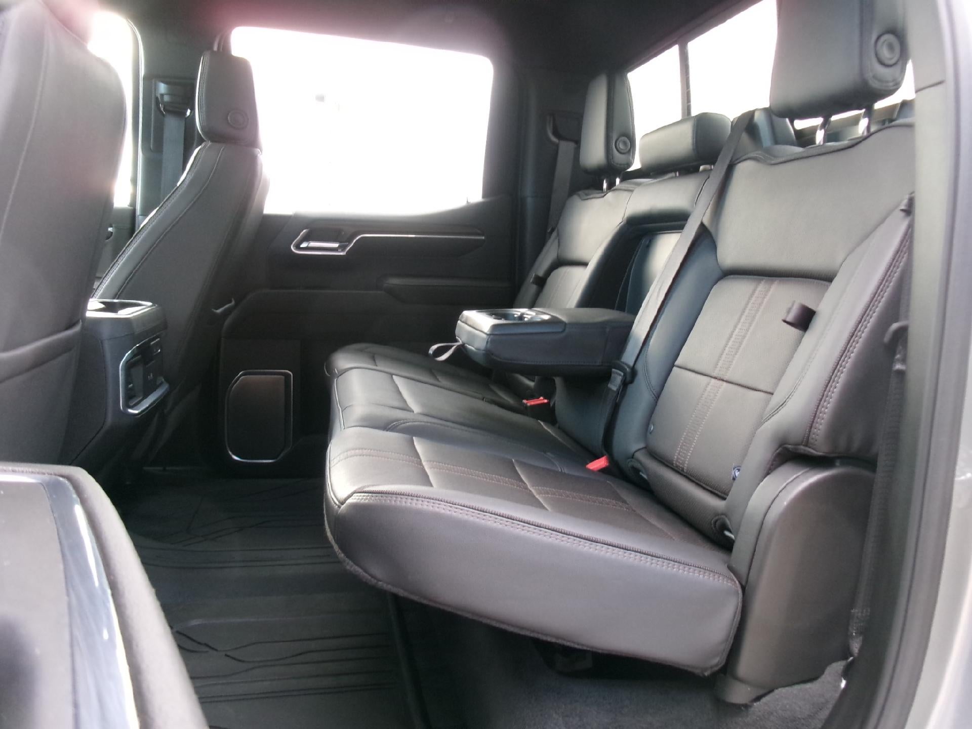 2025 Chevrolet Silverado 1500 Crew Cab Standard Box 4-Wheel Drive High Country