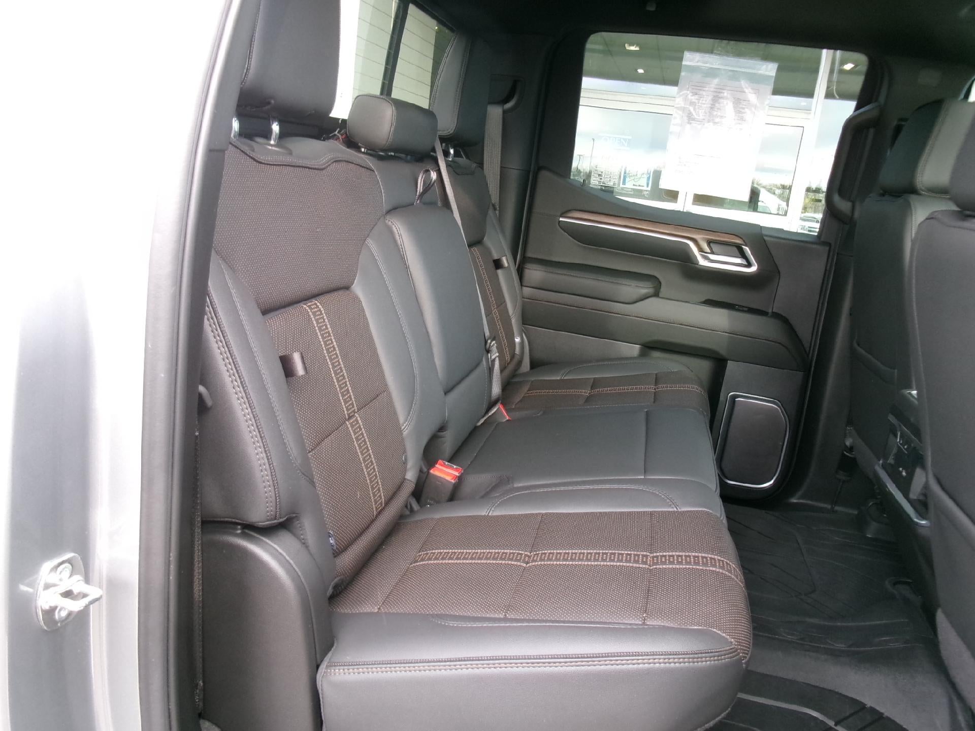 2025 Chevrolet Silverado 1500 Crew Cab Standard Box 4-Wheel Drive High Country