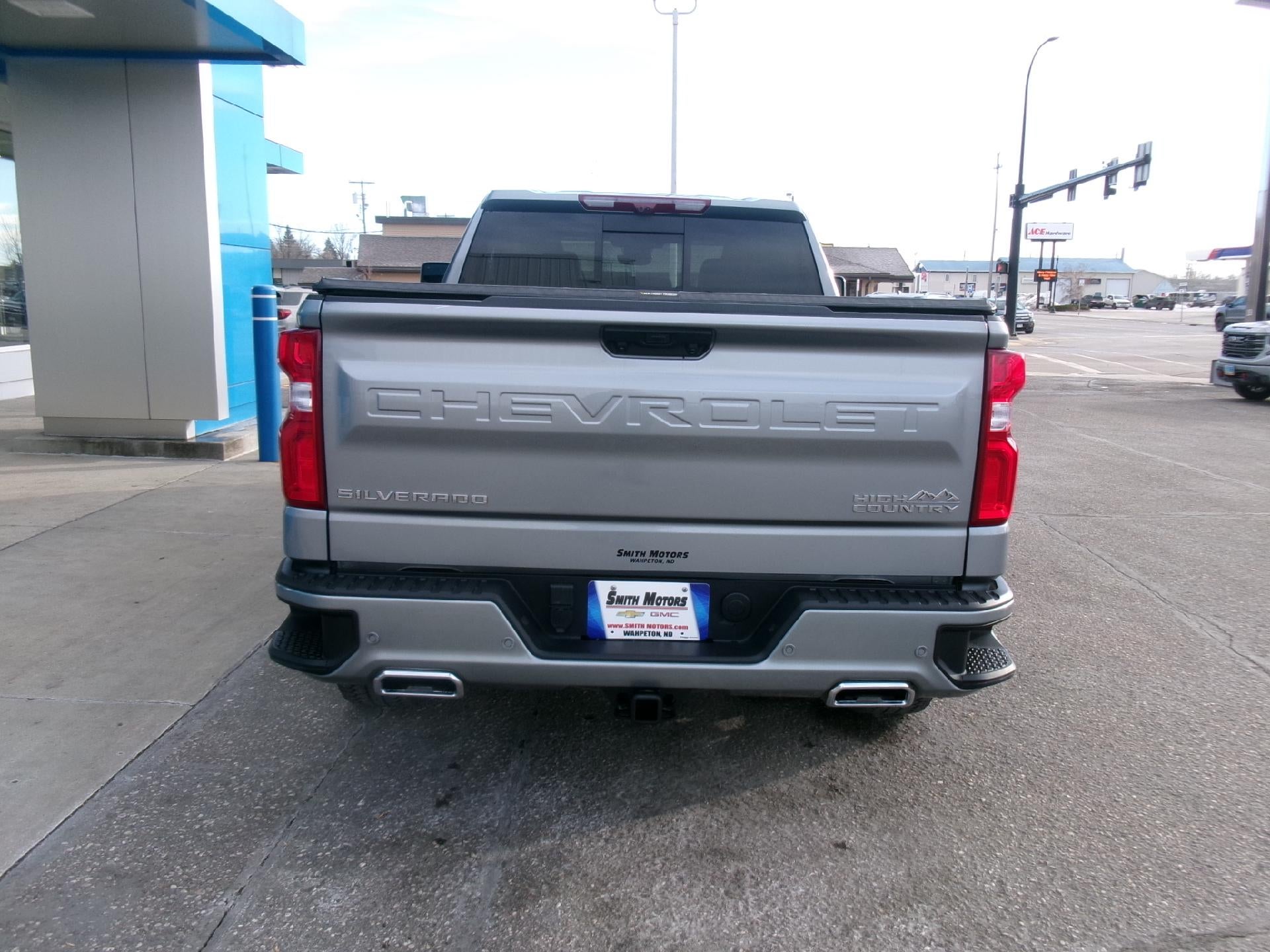 2025 Chevrolet Silverado 1500 Crew Cab Standard Box 4-Wheel Drive High Country