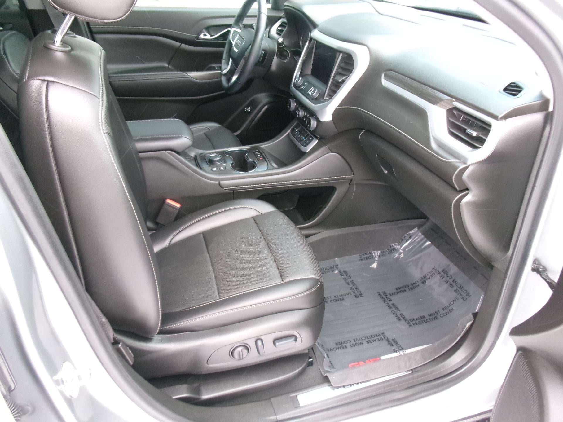 2023 GMC Acadia AWD SLT