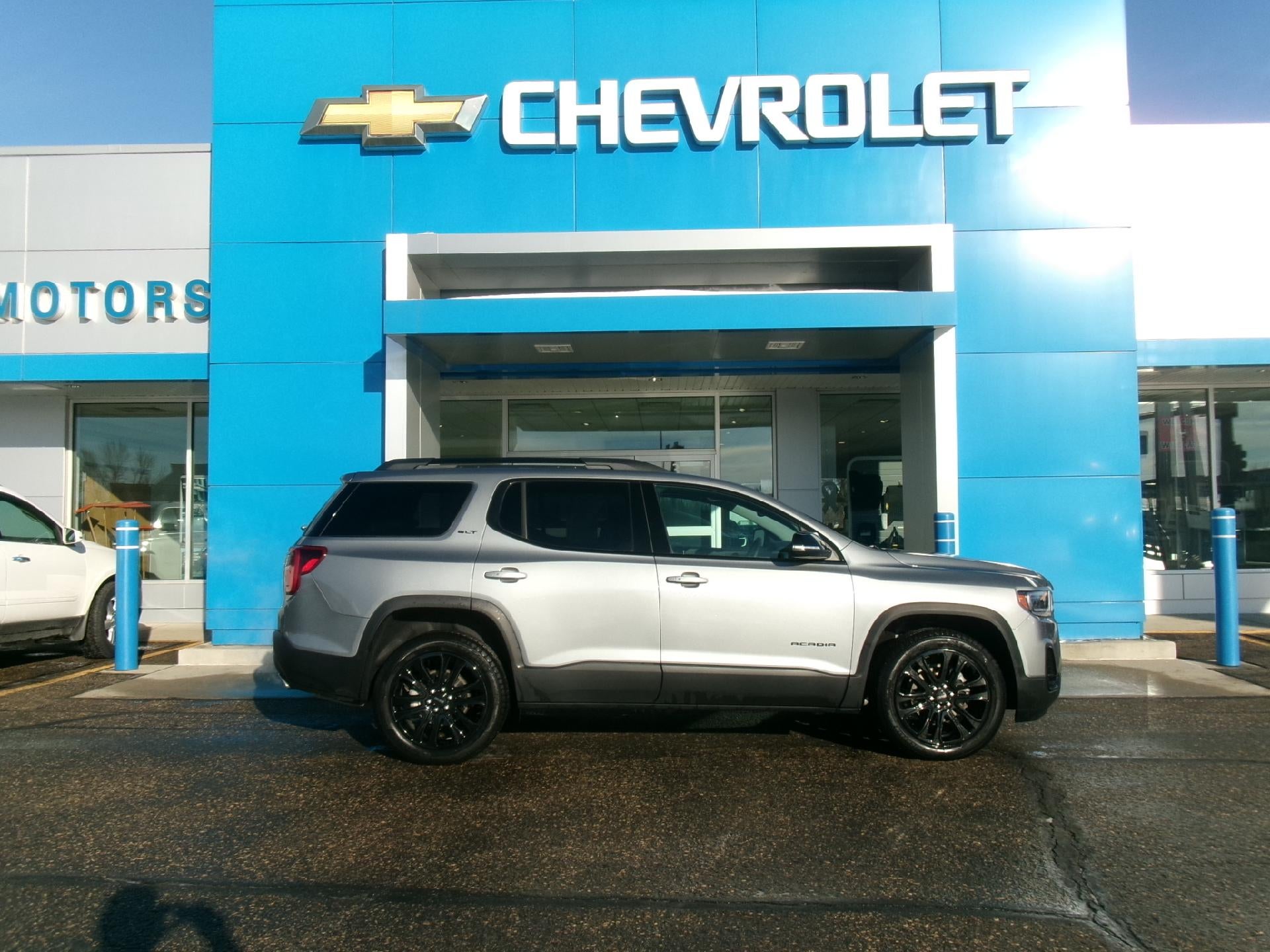 2023 GMC Acadia AWD SLT