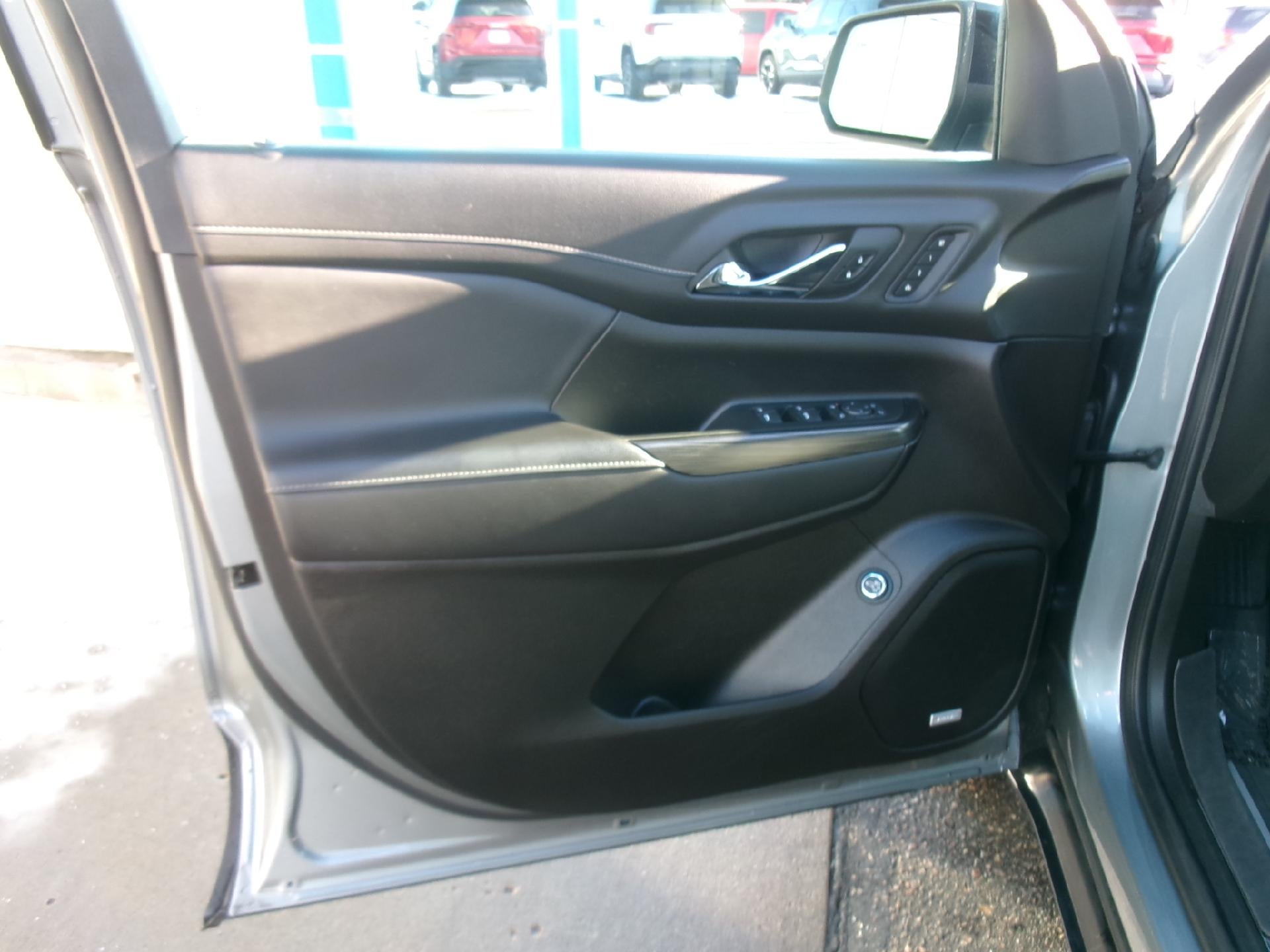 2023 GMC Acadia AWD SLT