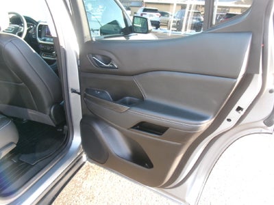 2023 GMC Acadia AWD SLT