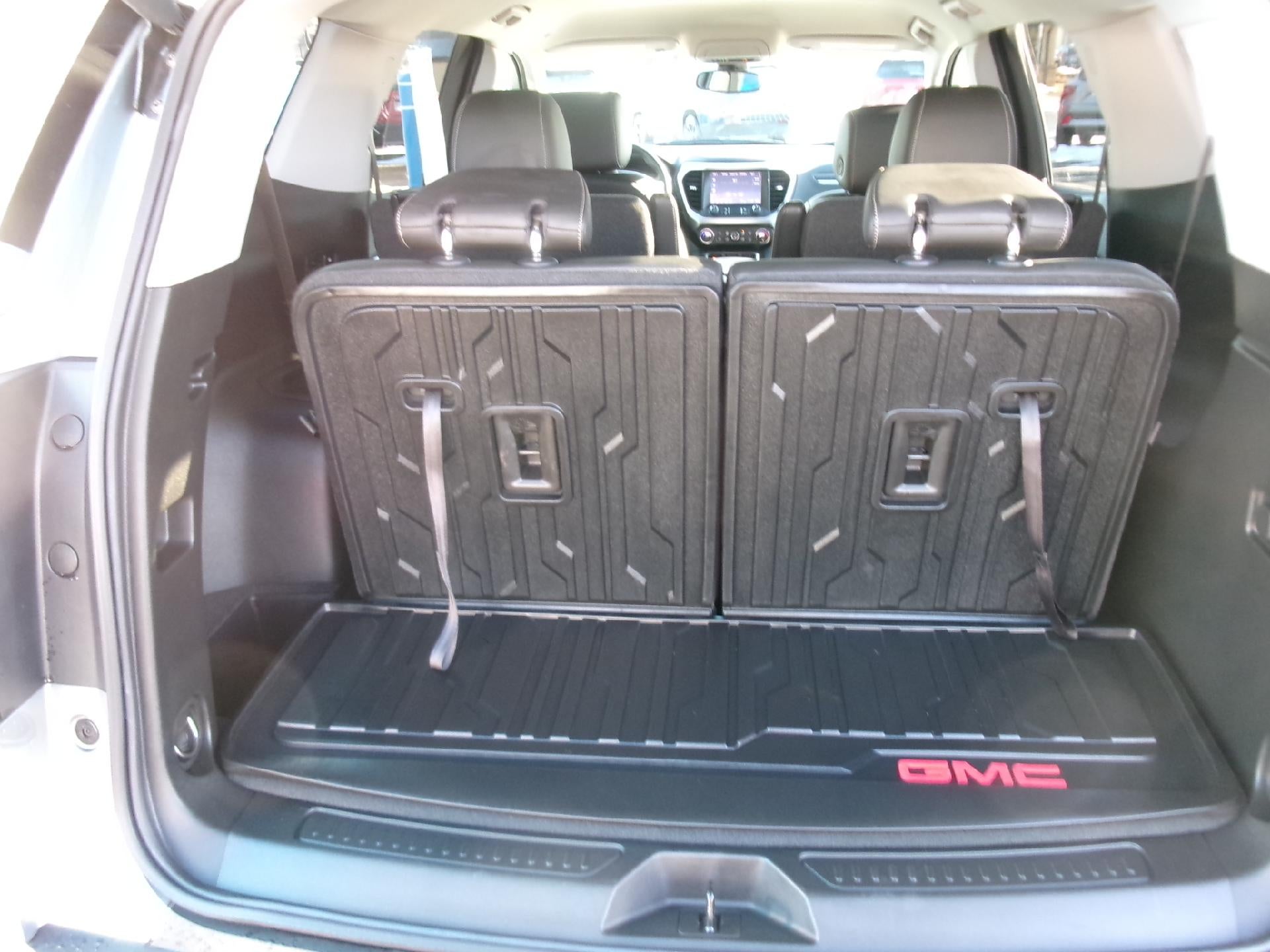 2023 GMC Acadia AWD SLT