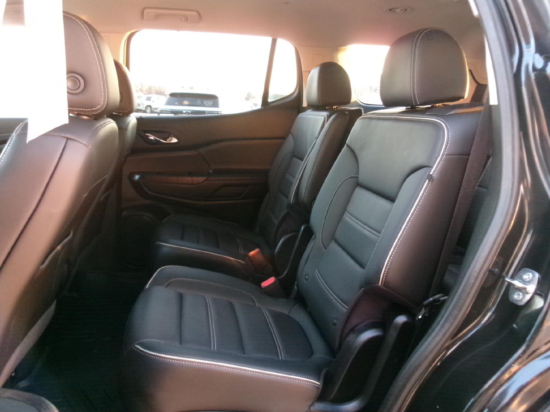 2023 GMC Acadia AWD Denali