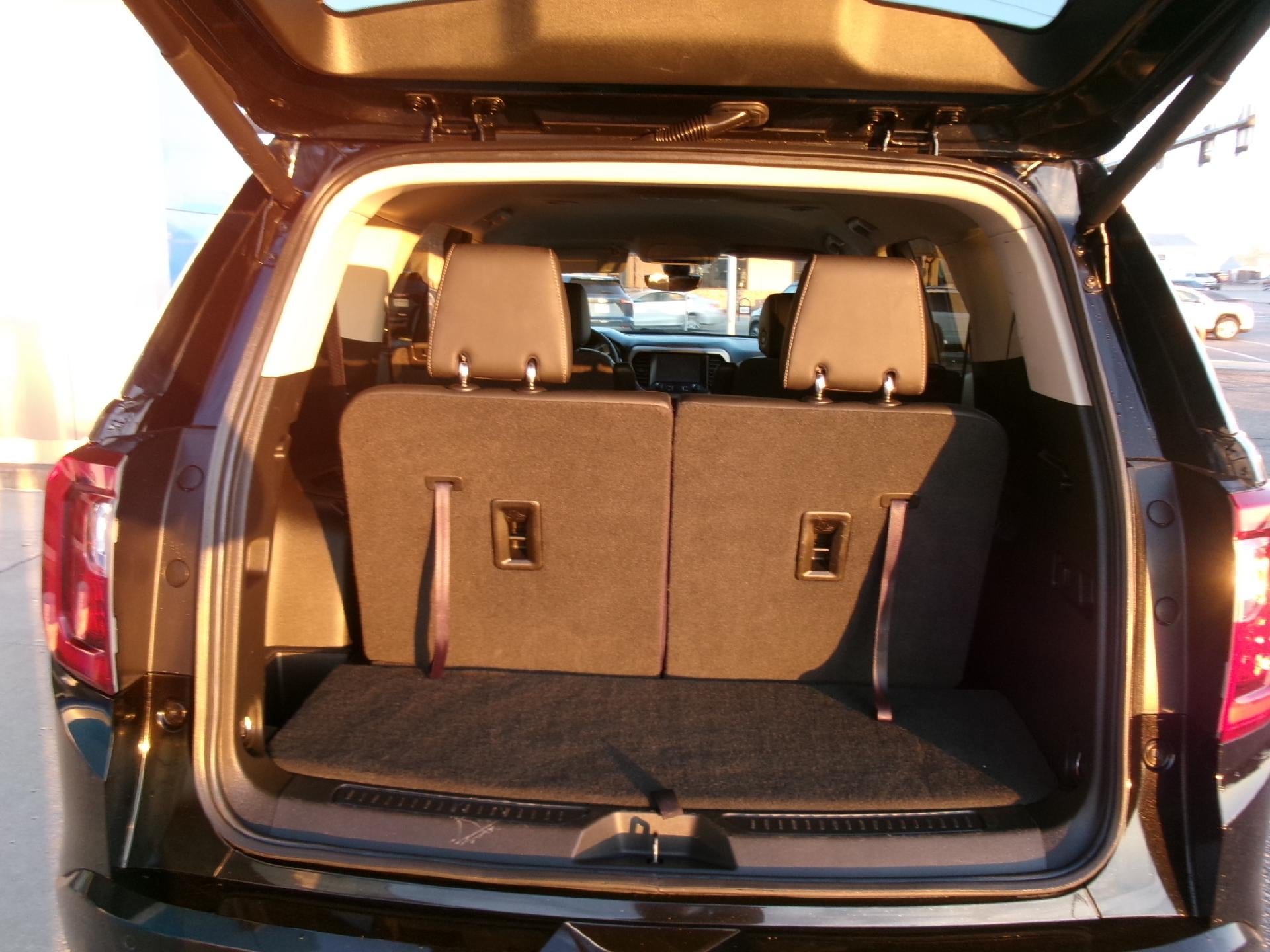 2023 GMC Acadia AWD Denali