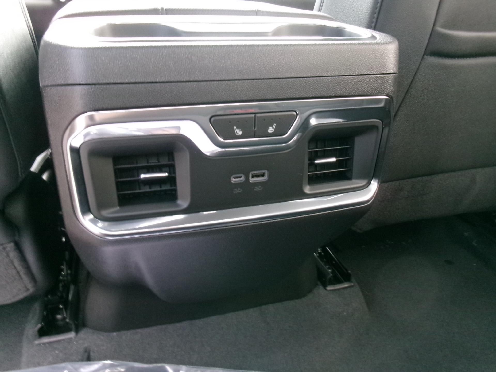 2026 GMC Sierra 3500 HD Crew Cab Standard Box 4-Wheel Drive SLT