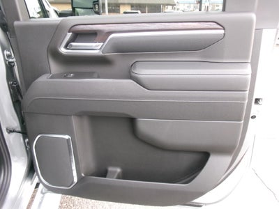 2026 GMC Sierra 3500 HD Crew Cab Standard Box 4-Wheel Drive SLT