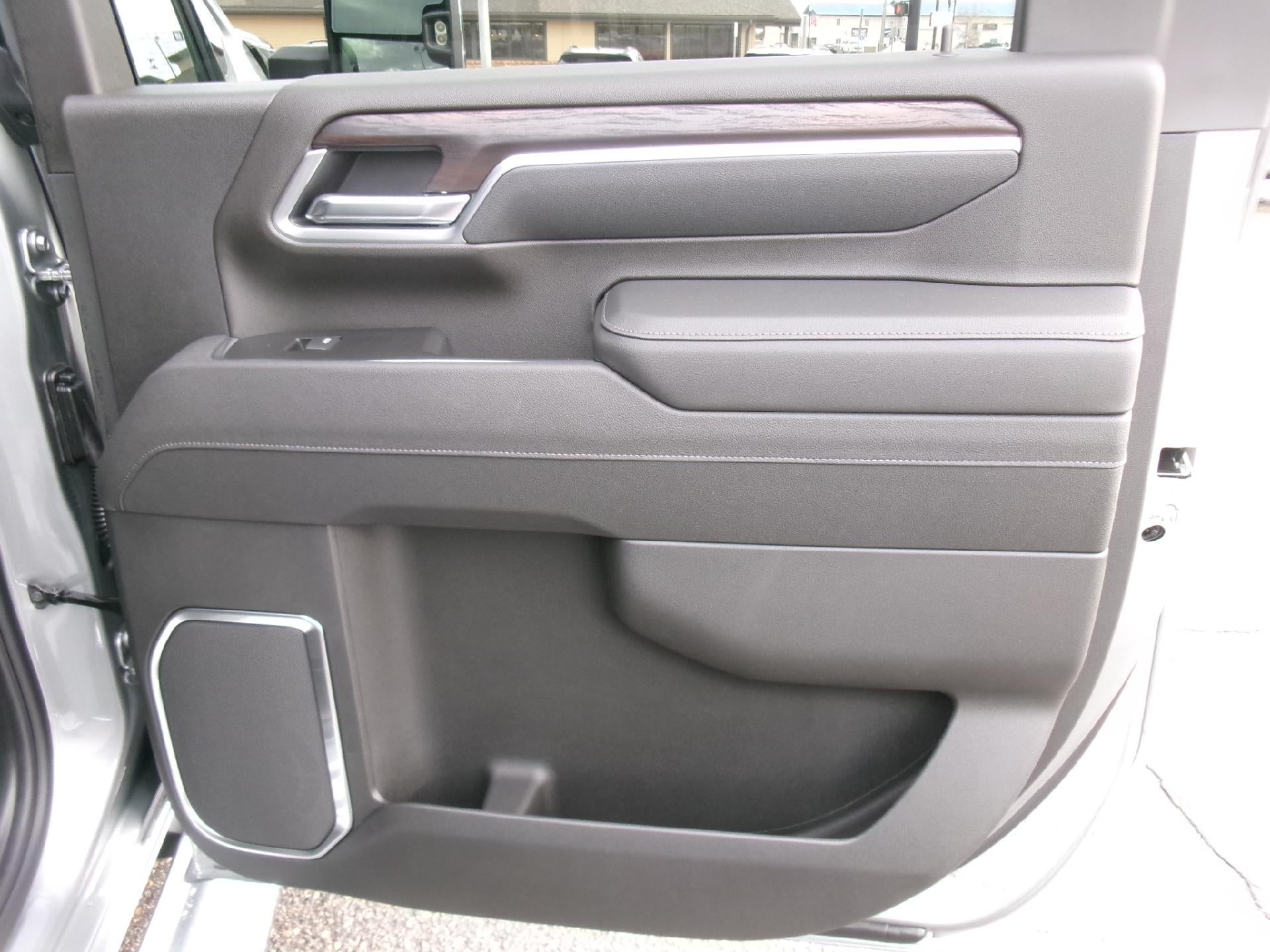 2026 GMC Sierra 3500 HD Crew Cab Standard Box 4-Wheel Drive SLT