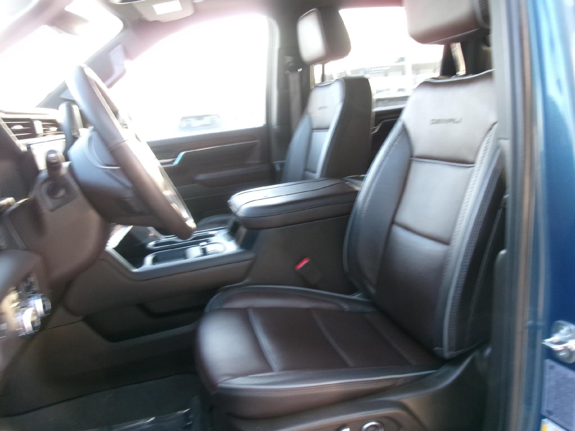 2025 GMC Sierra 3500 HD Crew Cab Standard Box 4-Wheel Drive Denali