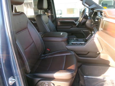 2025 GMC Sierra 3500 HD Crew Cab Standard Box 4-Wheel Drive Denali