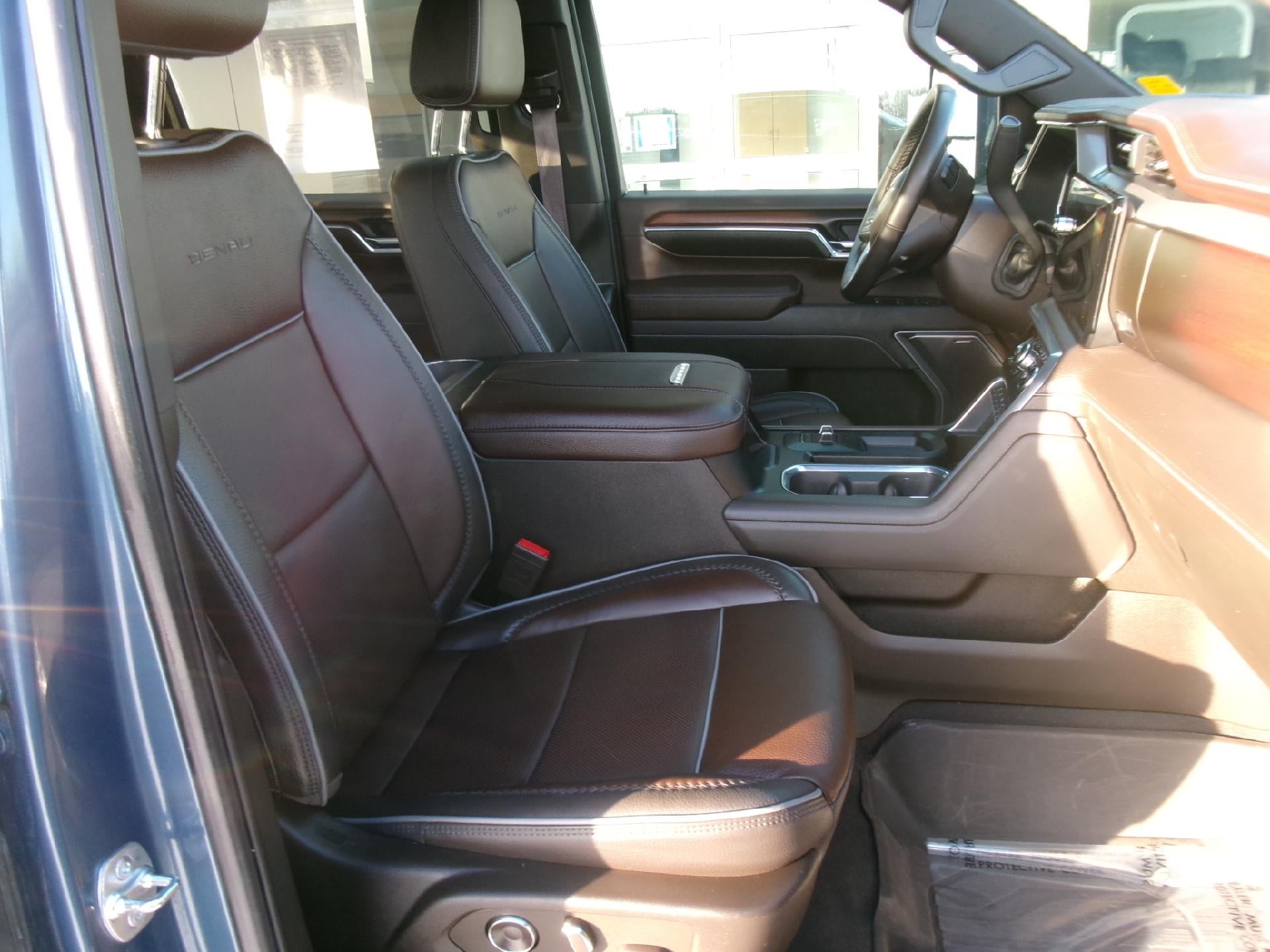 2025 GMC Sierra 3500 HD Crew Cab Standard Box 4-Wheel Drive Denali