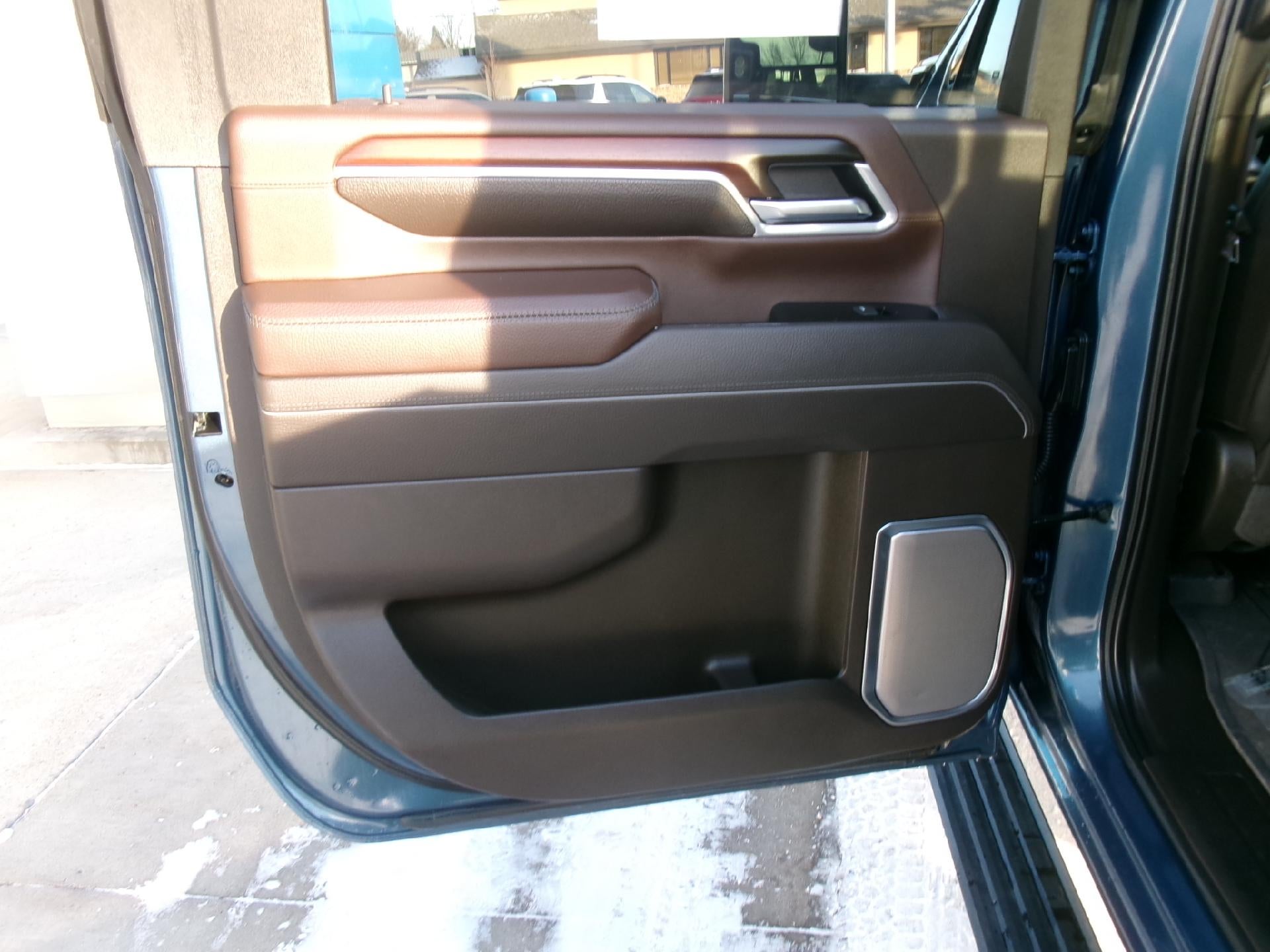 2025 GMC Sierra 3500 HD Crew Cab Standard Box 4-Wheel Drive Denali