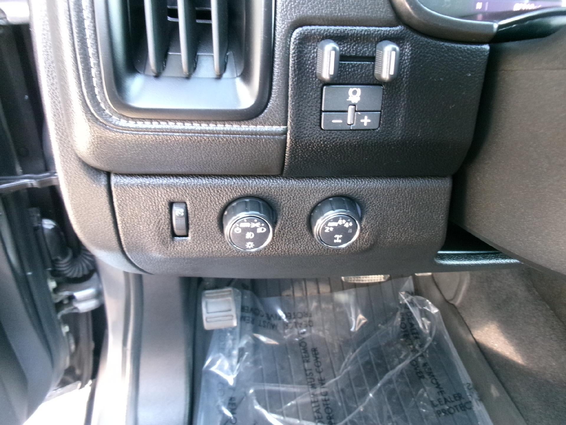 2020 GMC Canyon Crew Cab Short Box 4-Wheel Drive Denali