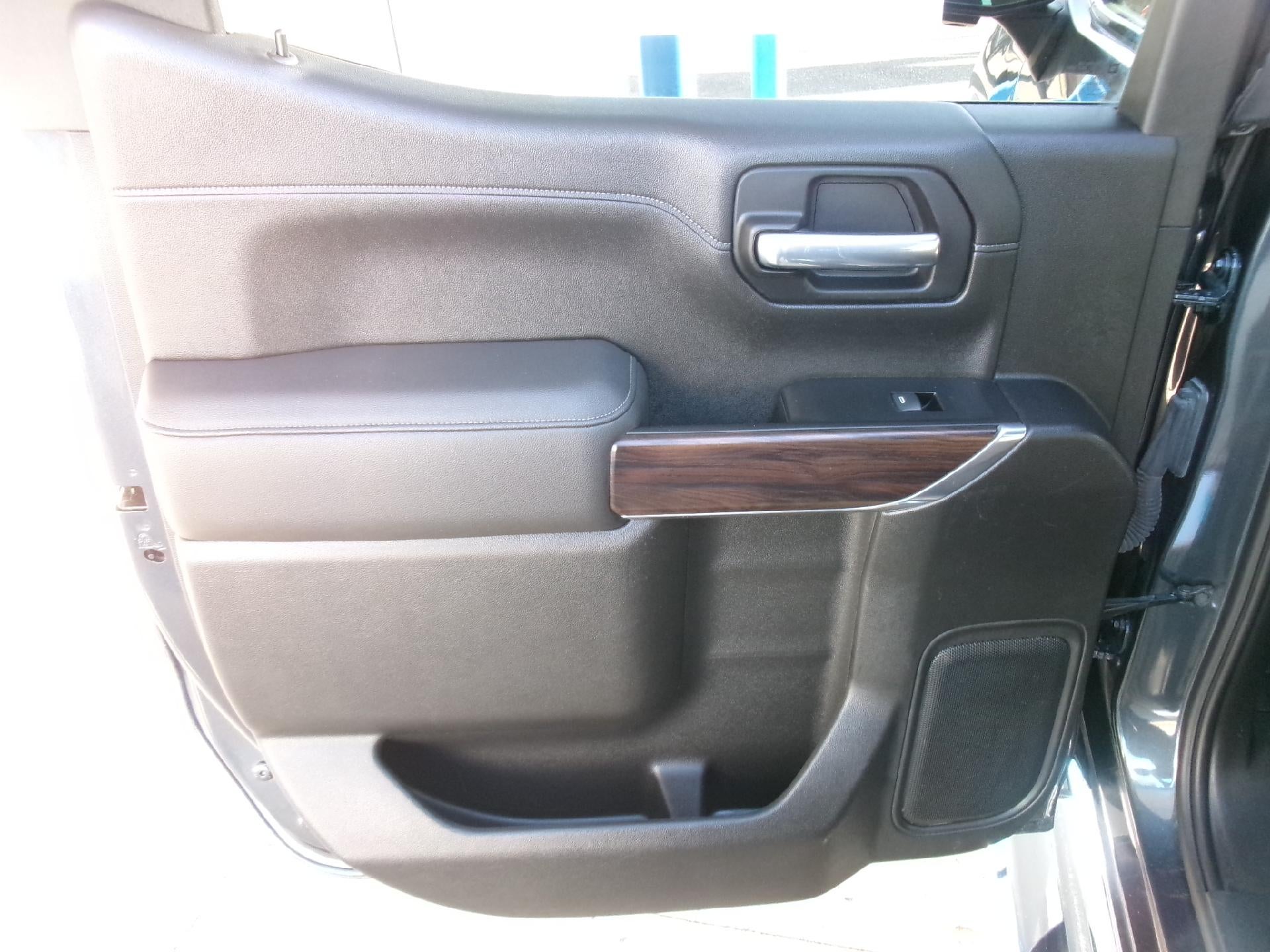 2021 GMC Sierra 1500 Crew Cab Short Box 4-Wheel Drive SLT