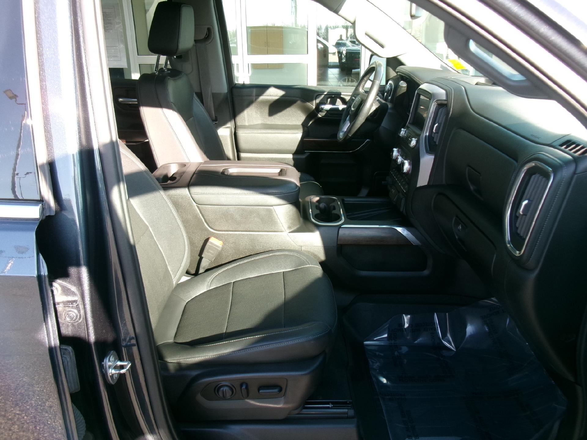 2021 GMC Sierra 1500 Crew Cab Short Box 4-Wheel Drive SLT