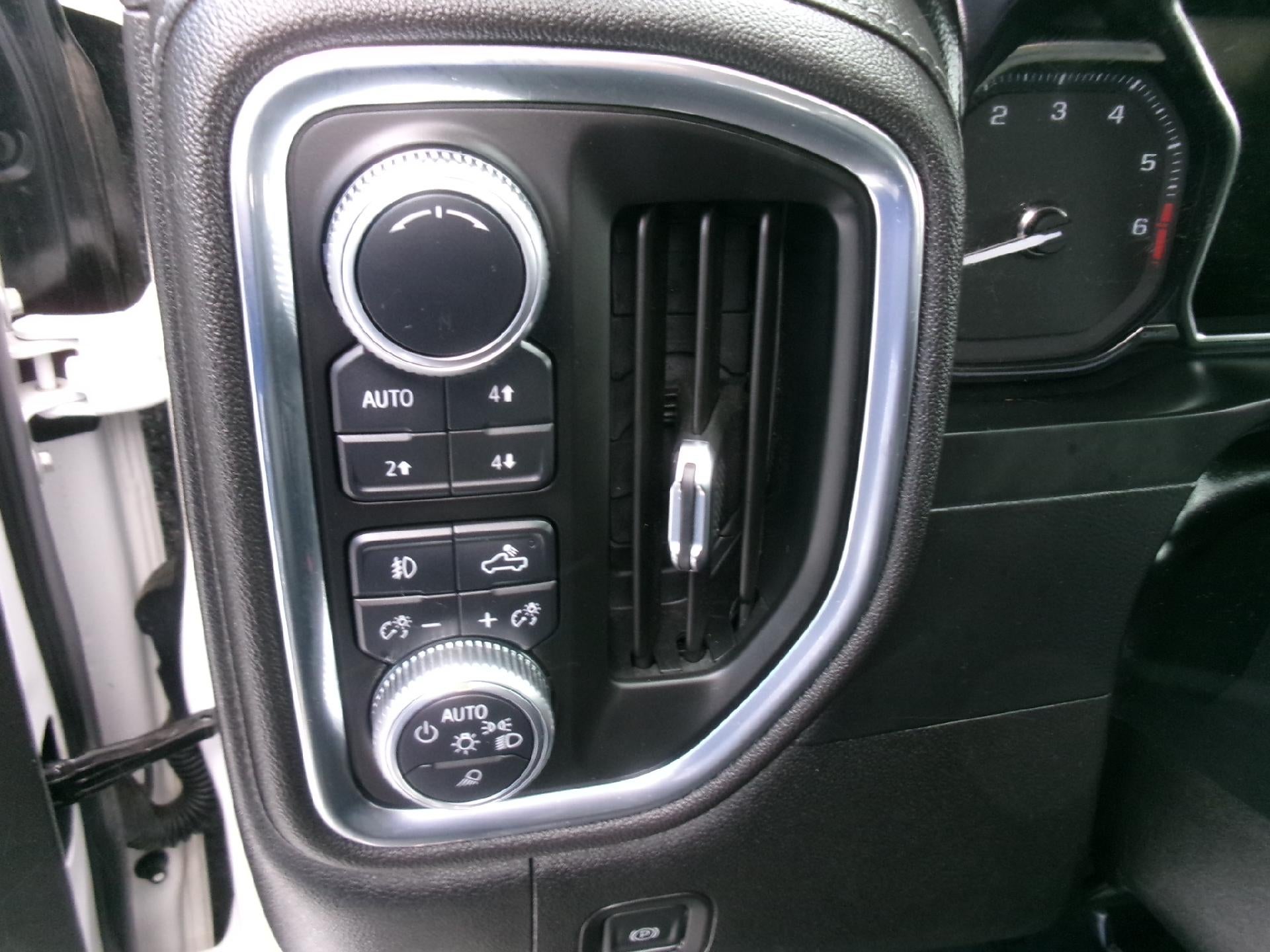 2019 GMC Sierra 1500 Crew Cab Short Box 4-Wheel Drive Denali