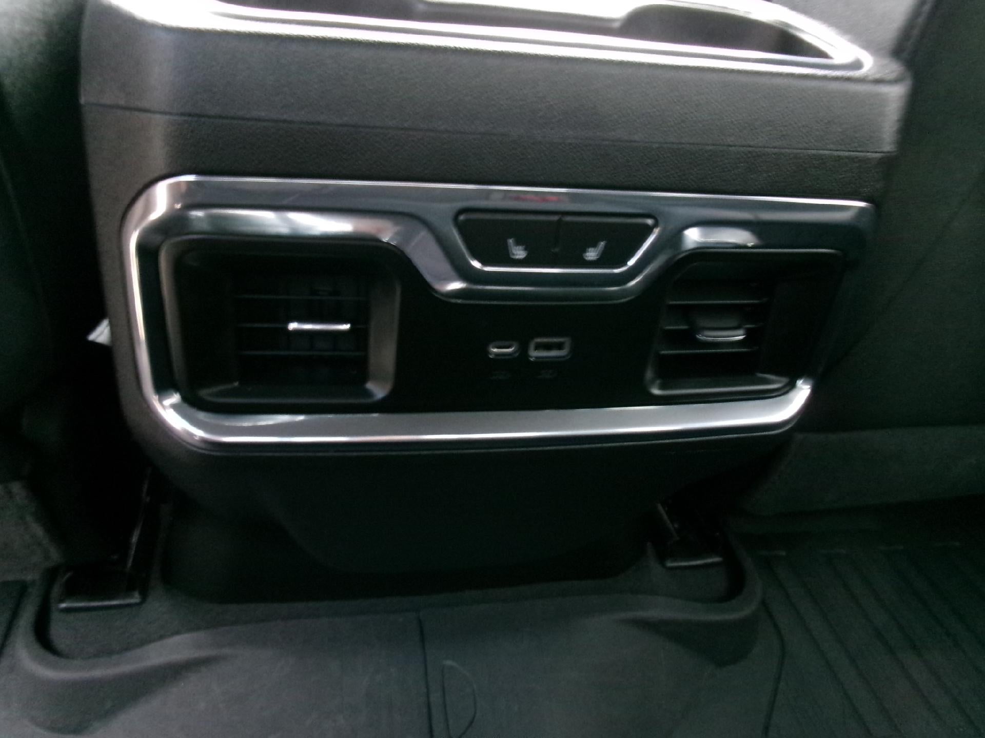 2023 GMC Sierra 1500 Crew Cab Short Box 4-Wheel Drive SLT