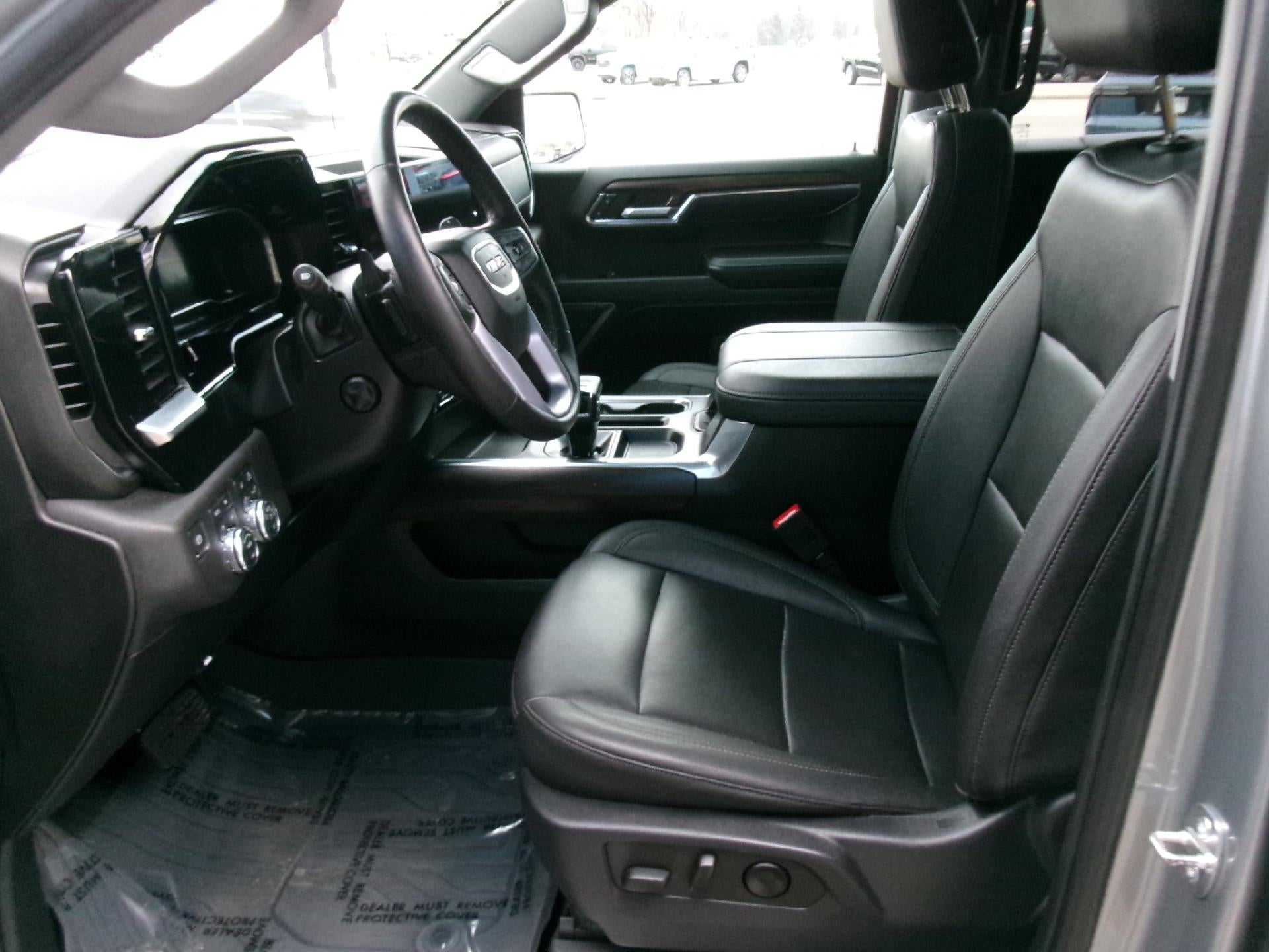 2023 GMC Sierra 1500 Crew Cab Short Box 4-Wheel Drive SLT