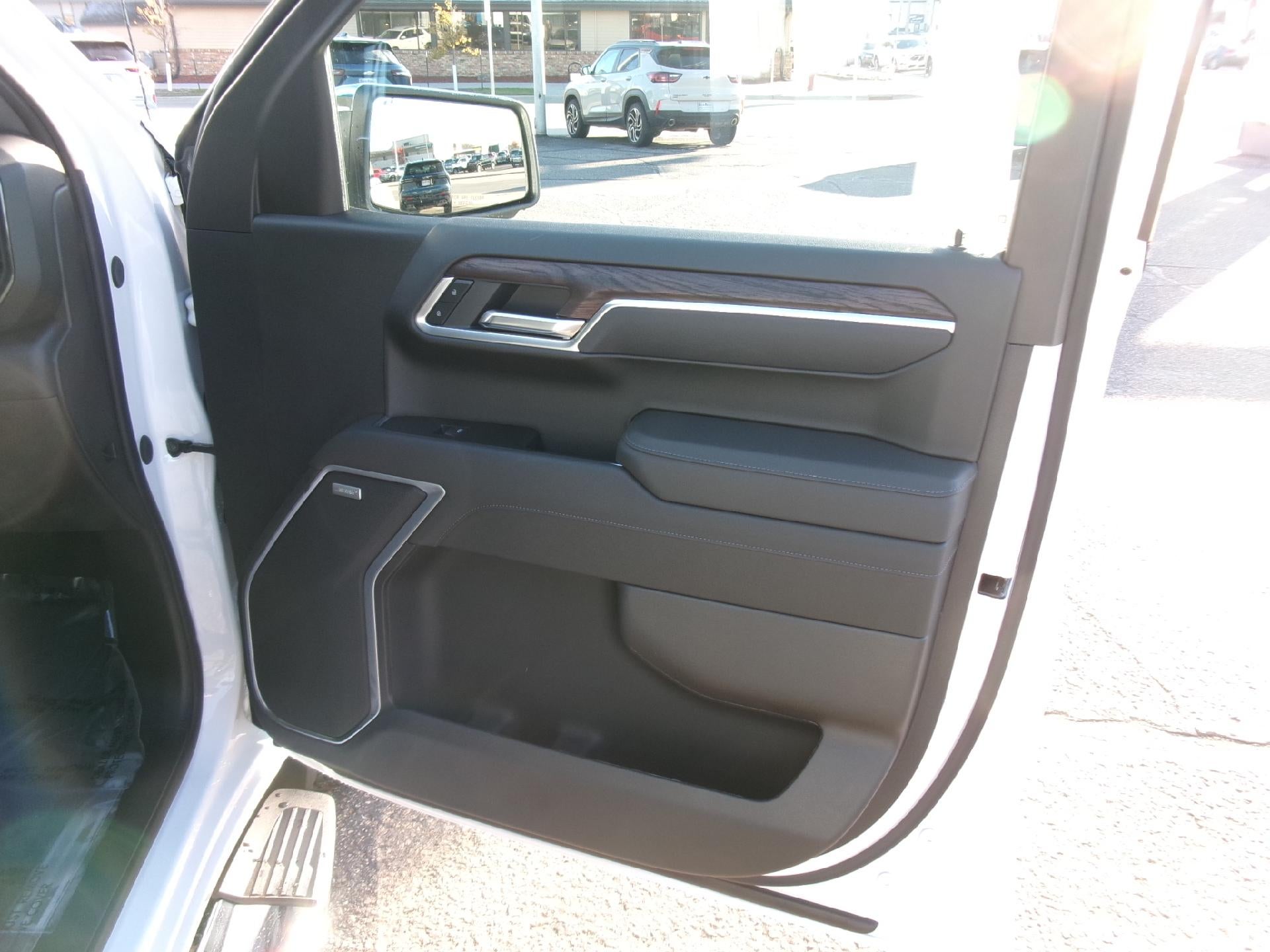 2026 GMC Sierra 1500 Crew Cab Short Box 4-Wheel Drive SLT