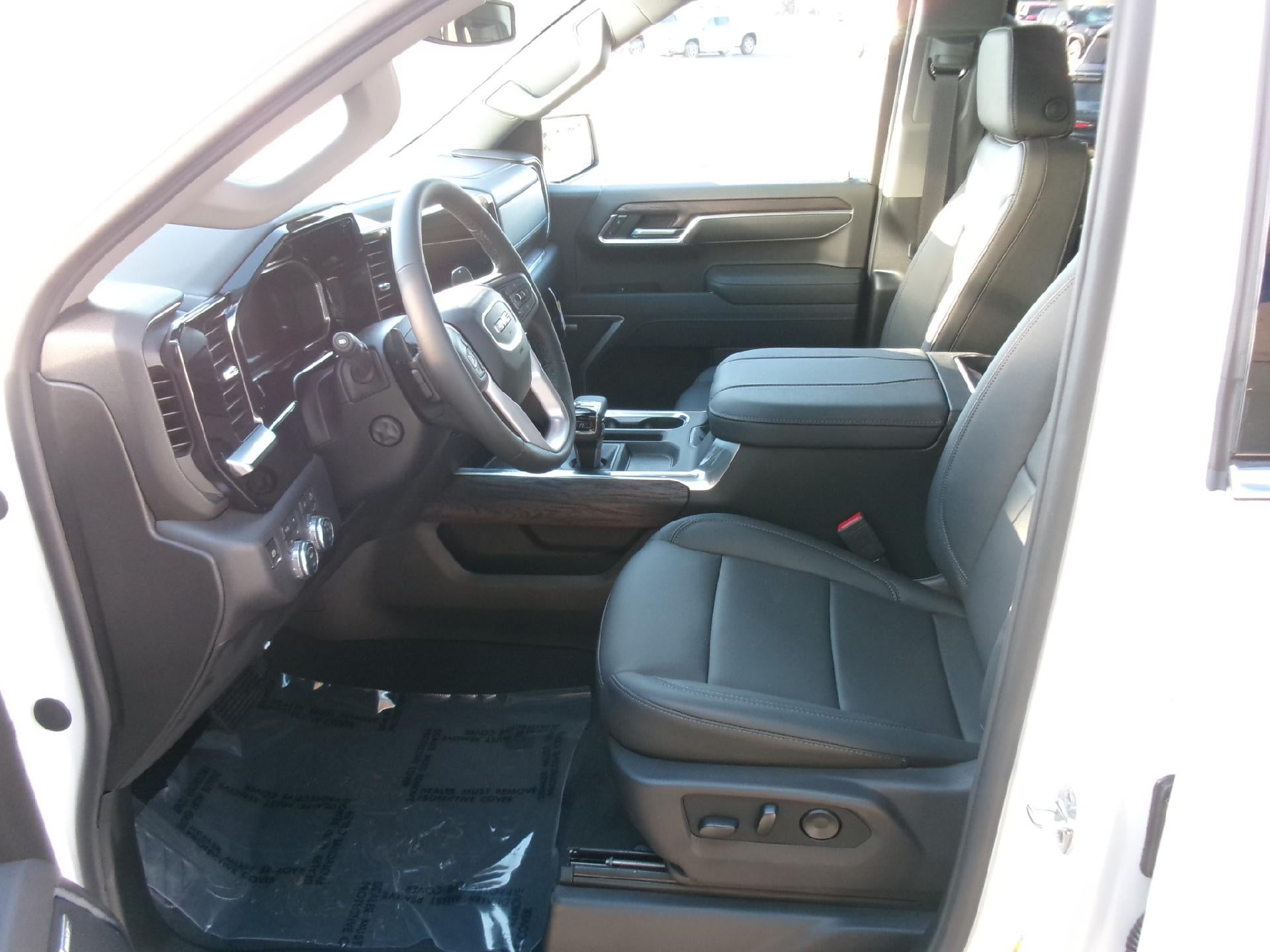 2026 GMC Sierra 1500 Crew Cab Short Box 4-Wheel Drive SLT