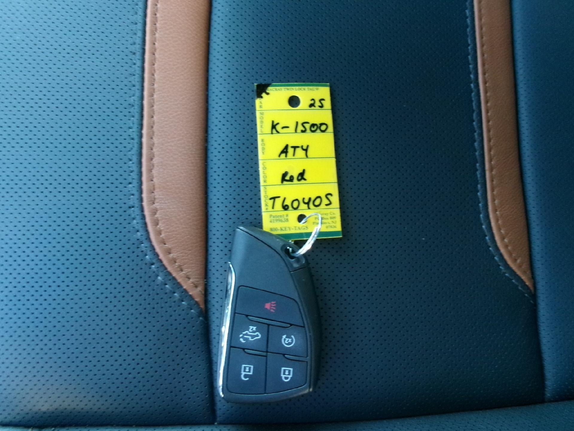 2025 GMC Sierra 1500 Crew Cab Short Box 4-Wheel Drive AT4