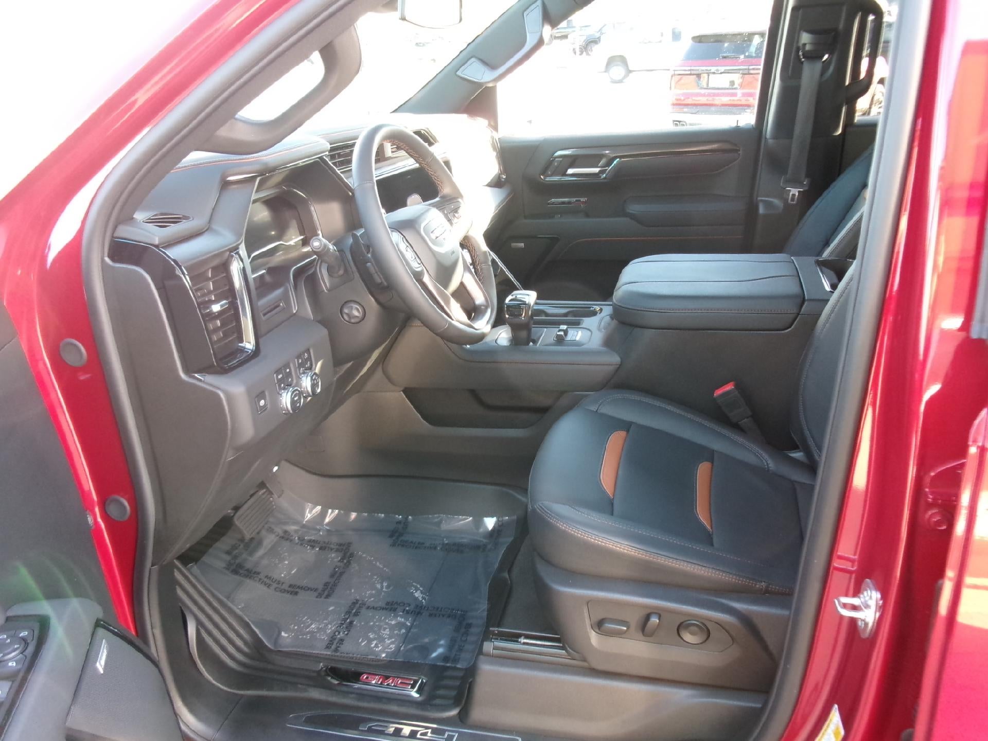 2025 GMC Sierra 1500 Crew Cab Short Box 4-Wheel Drive AT4