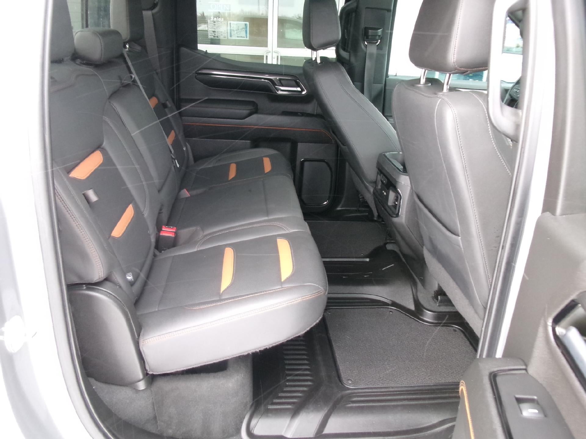 2023 GMC Sierra 1500 Crew Cab Short Box 4-Wheel Drive AT4