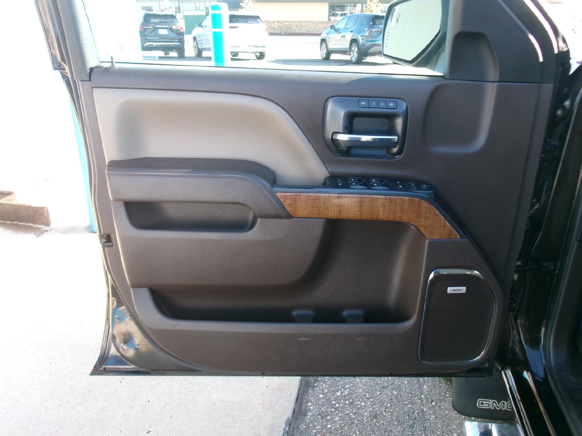 2018 GMC Sierra 1500 Double Cab Standard Box 4-Wheel Drive SLT SLT Premium Package