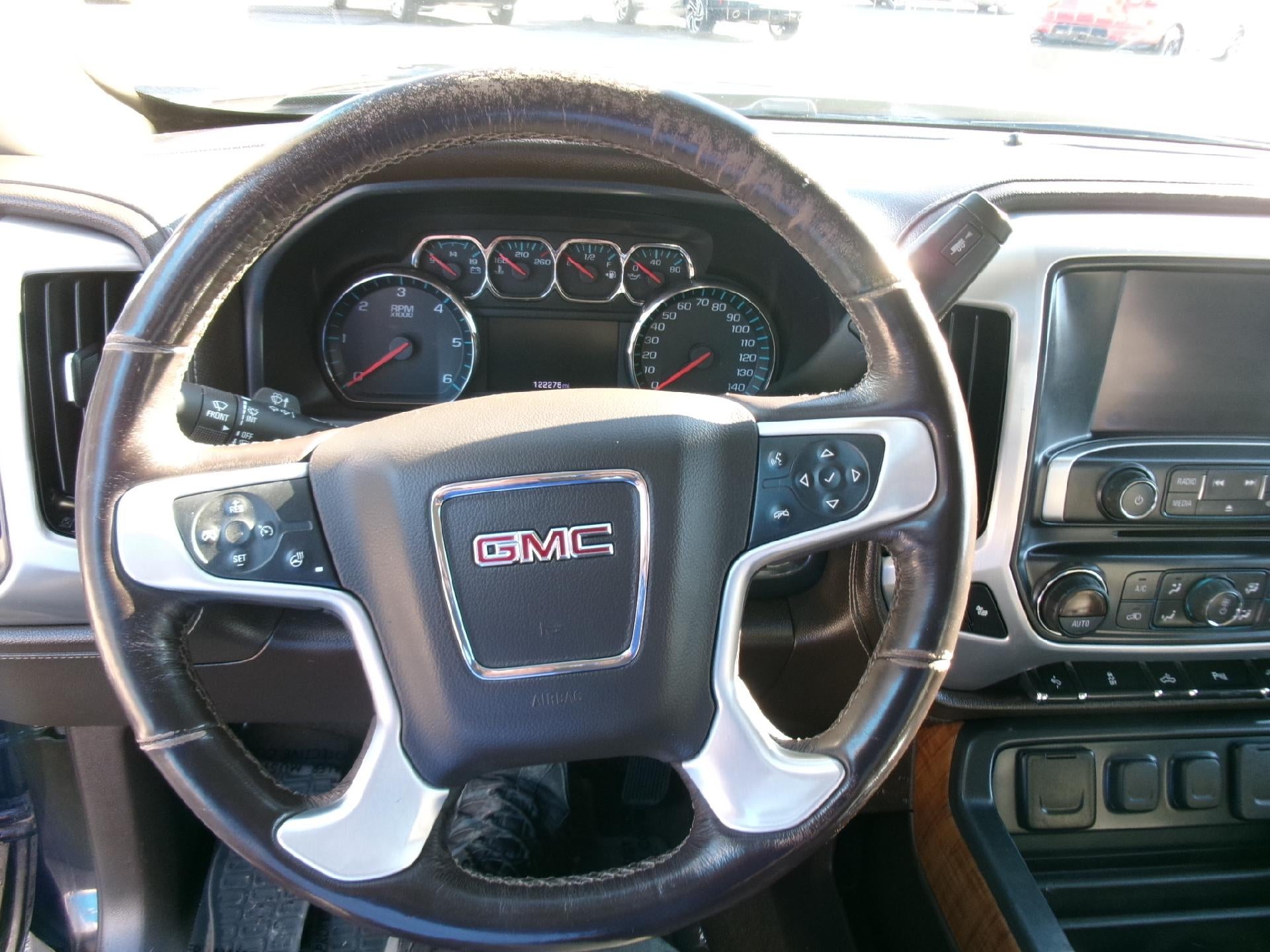 2018 GMC Sierra 1500 Double Cab Standard Box 4-Wheel Drive SLT SLT Premium Package