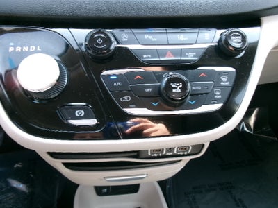 2023 Chrysler Pacifica Touring L FWD