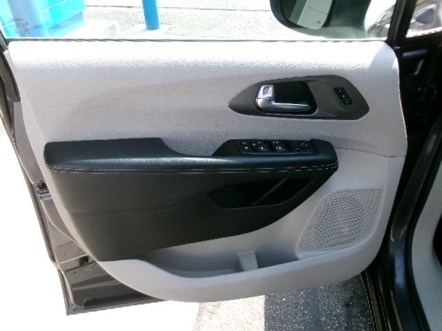 2023 Chrysler Pacifica Touring L FWD