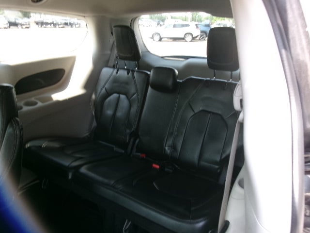 2023 Chrysler Pacifica Touring L FWD