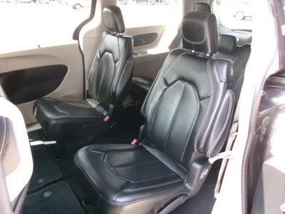 2023 Chrysler Pacifica Touring L FWD