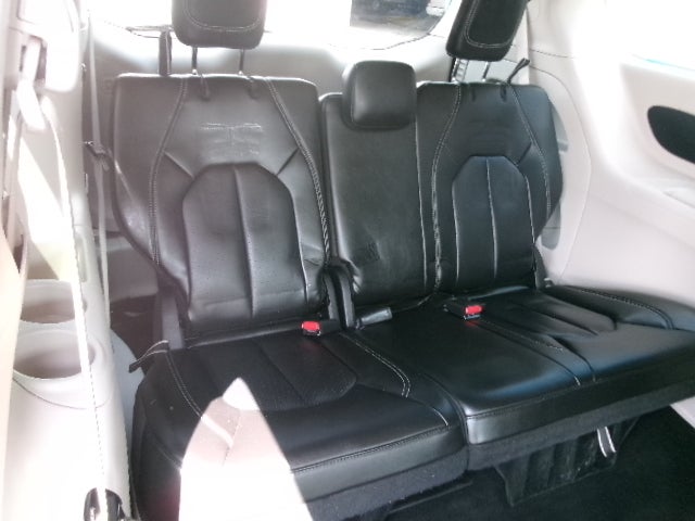 2023 Chrysler Pacifica Touring L FWD