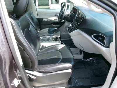 2023 Chrysler Pacifica Touring L FWD