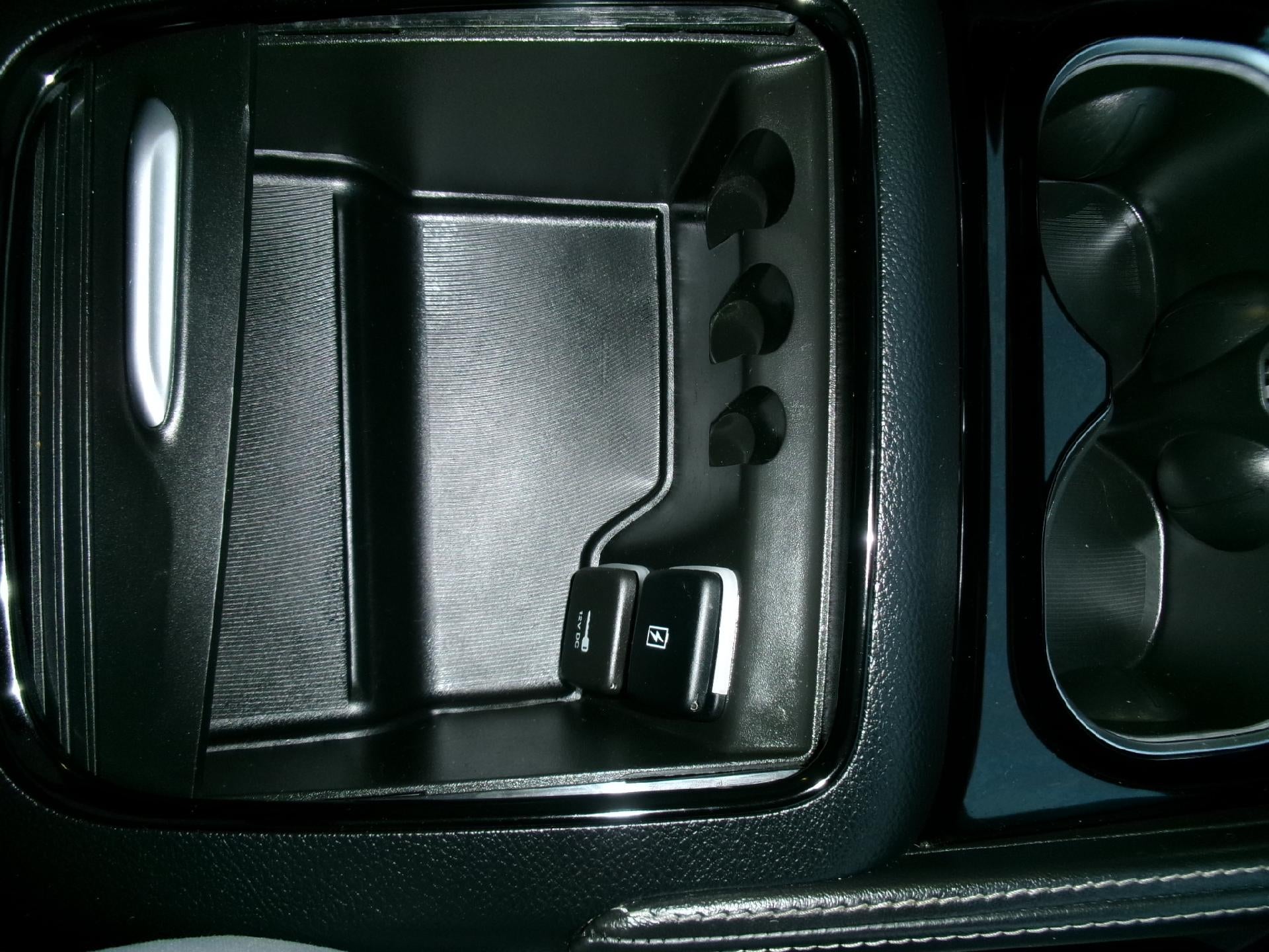 2025 Chrysler Pacifica Limited FWD