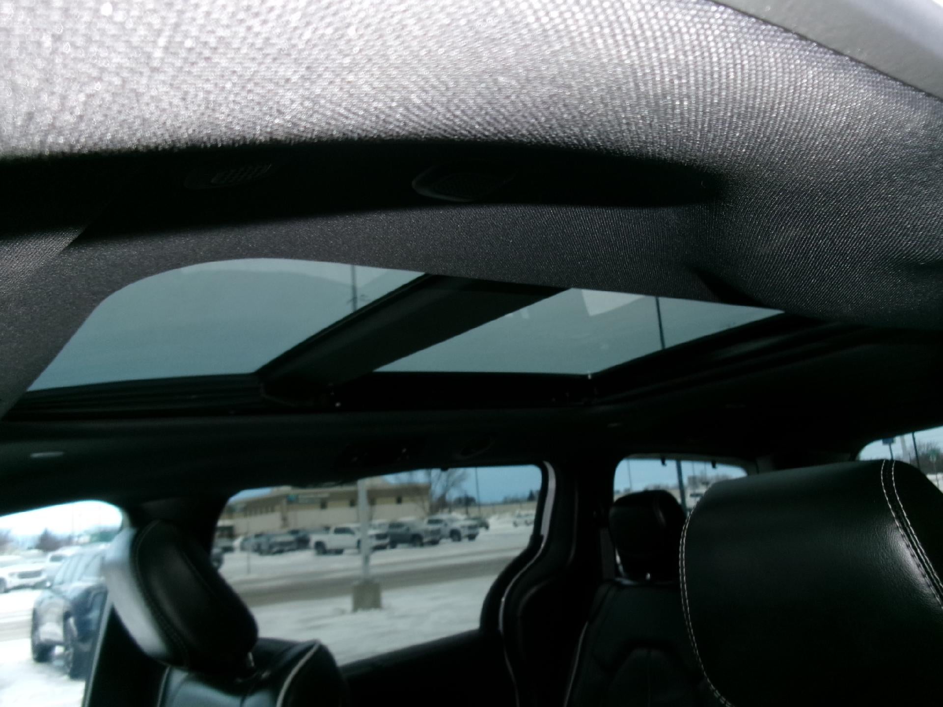 2025 Chrysler Pacifica Limited FWD