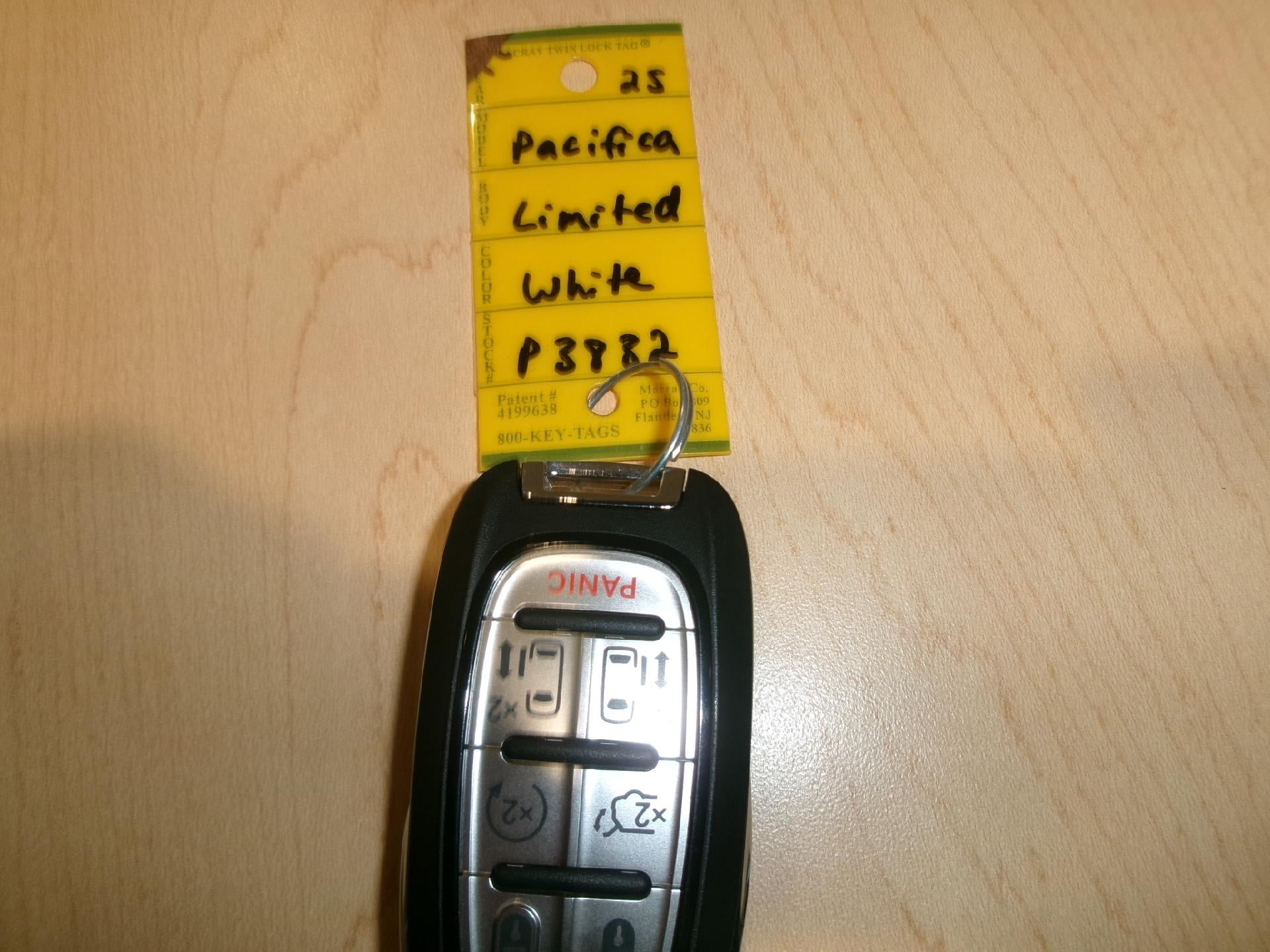 2025 Chrysler Pacifica Limited FWD