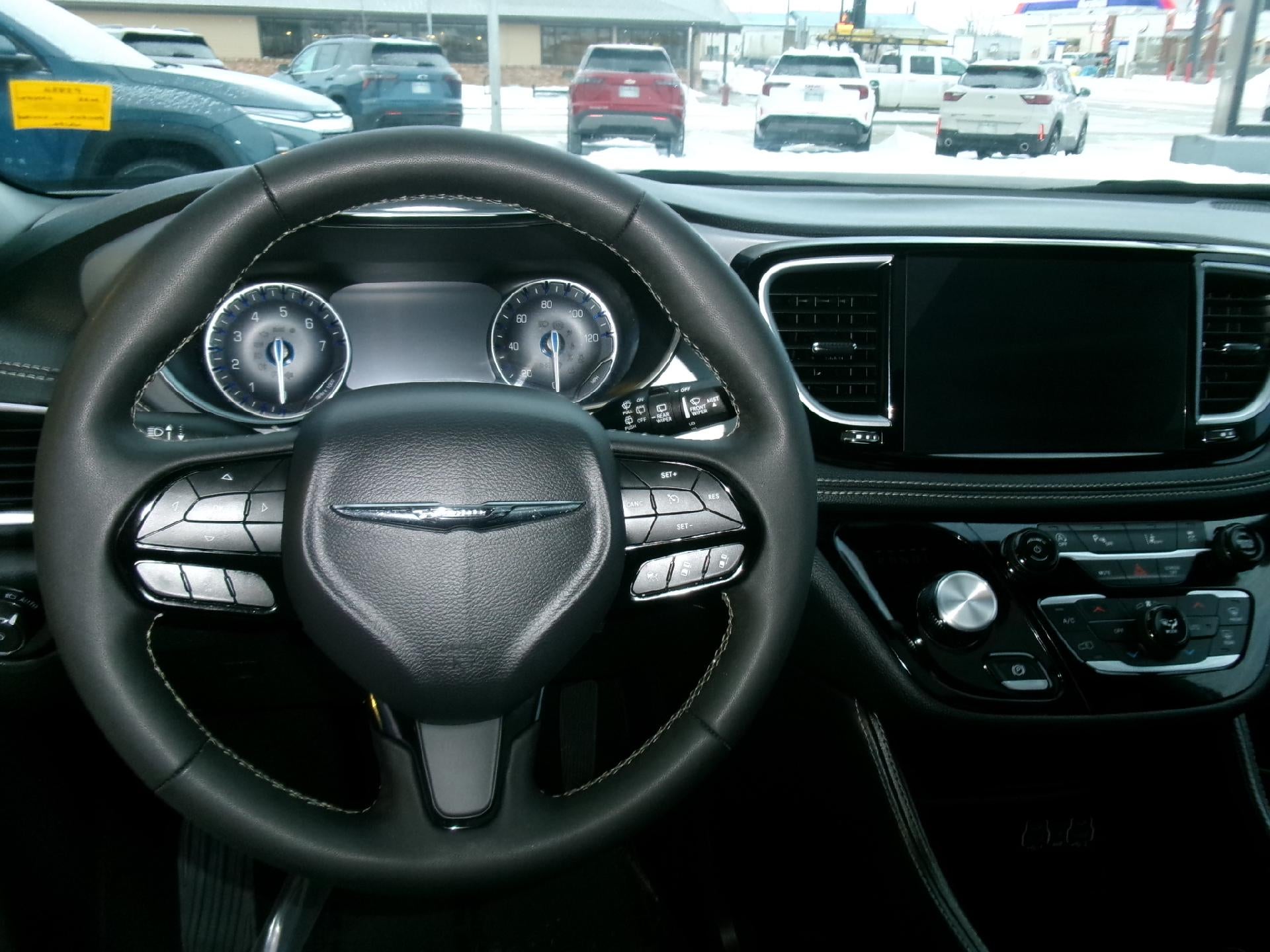 2025 Chrysler Pacifica Limited FWD