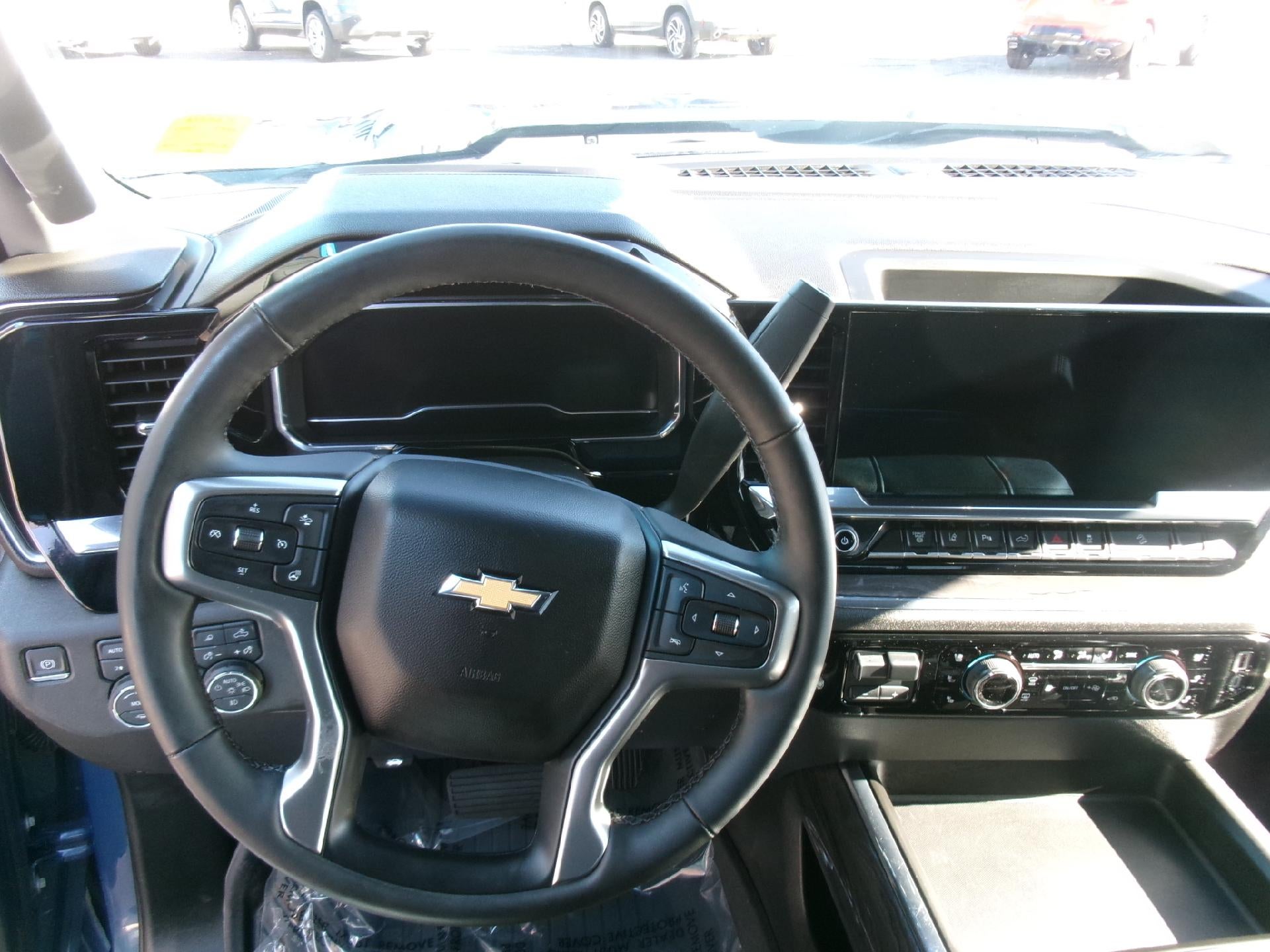 2024 Chevrolet Silverado 3500 HD Crew Cab Standard Box 4-Wheel Drive LTZ