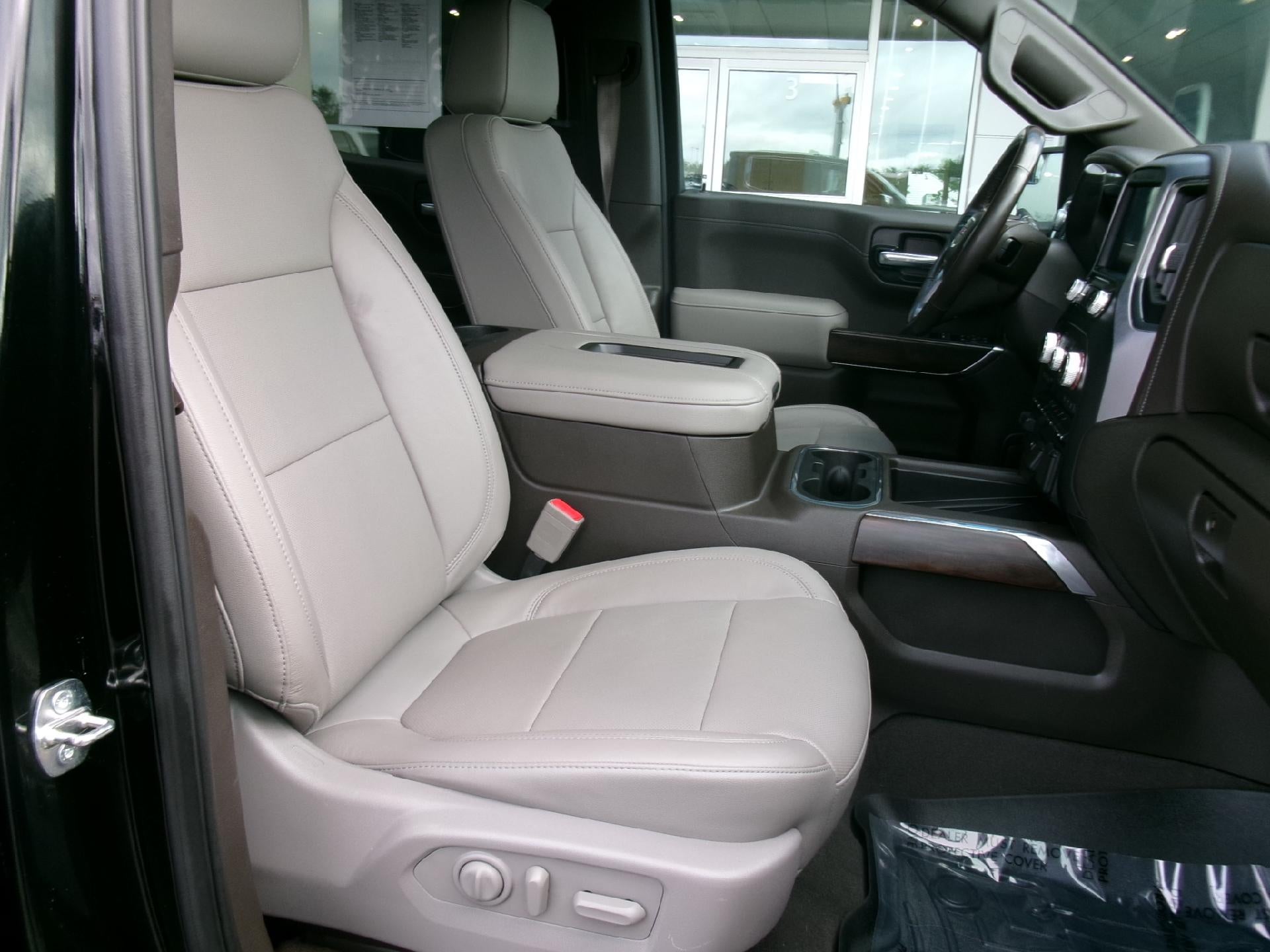 2019 GMC Sierra 1500 Crew Cab Short Box 4-Wheel Drive SLT